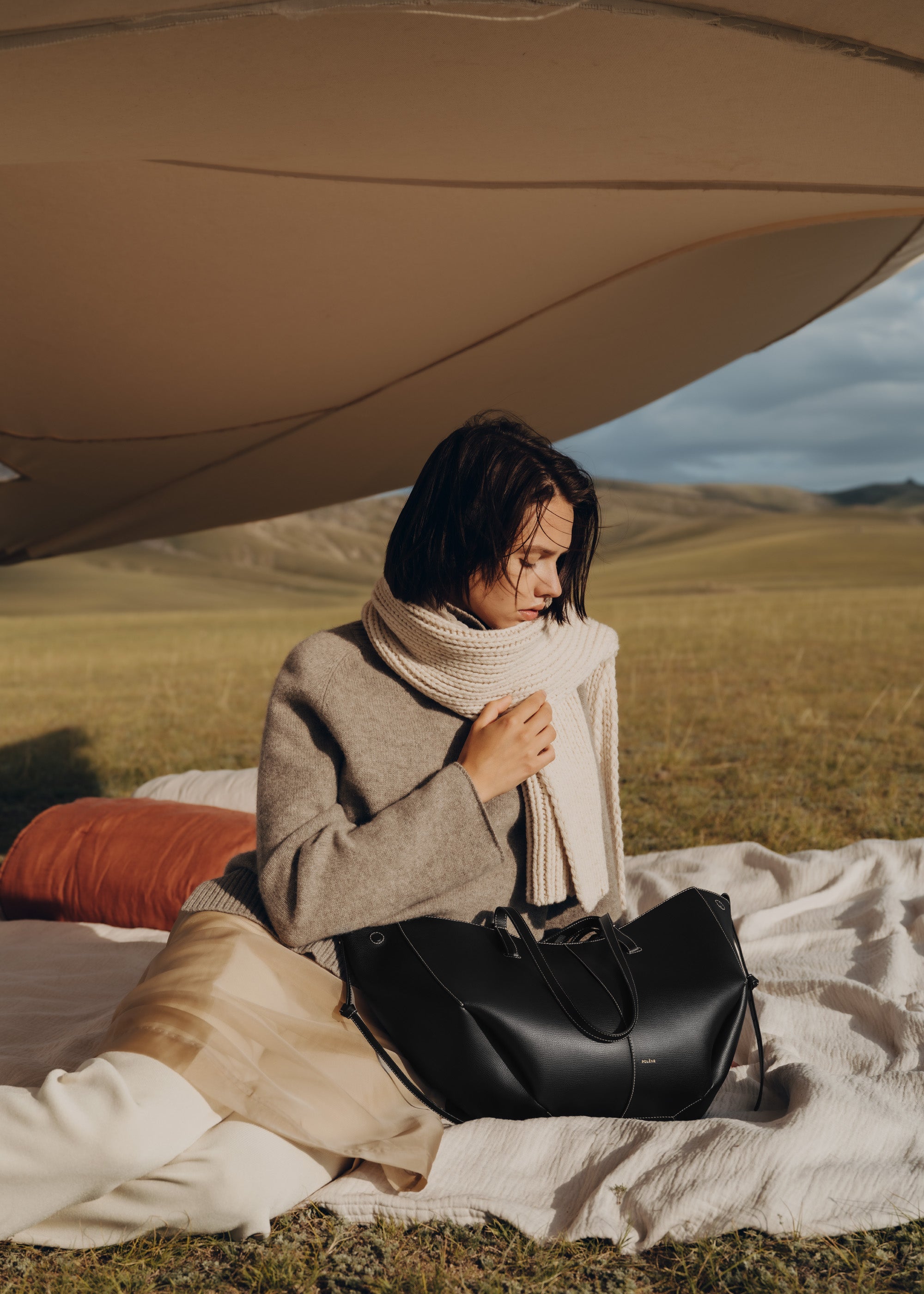 Cyme - Noir Grain茅 Coutures crues、mySite、camillekostekn