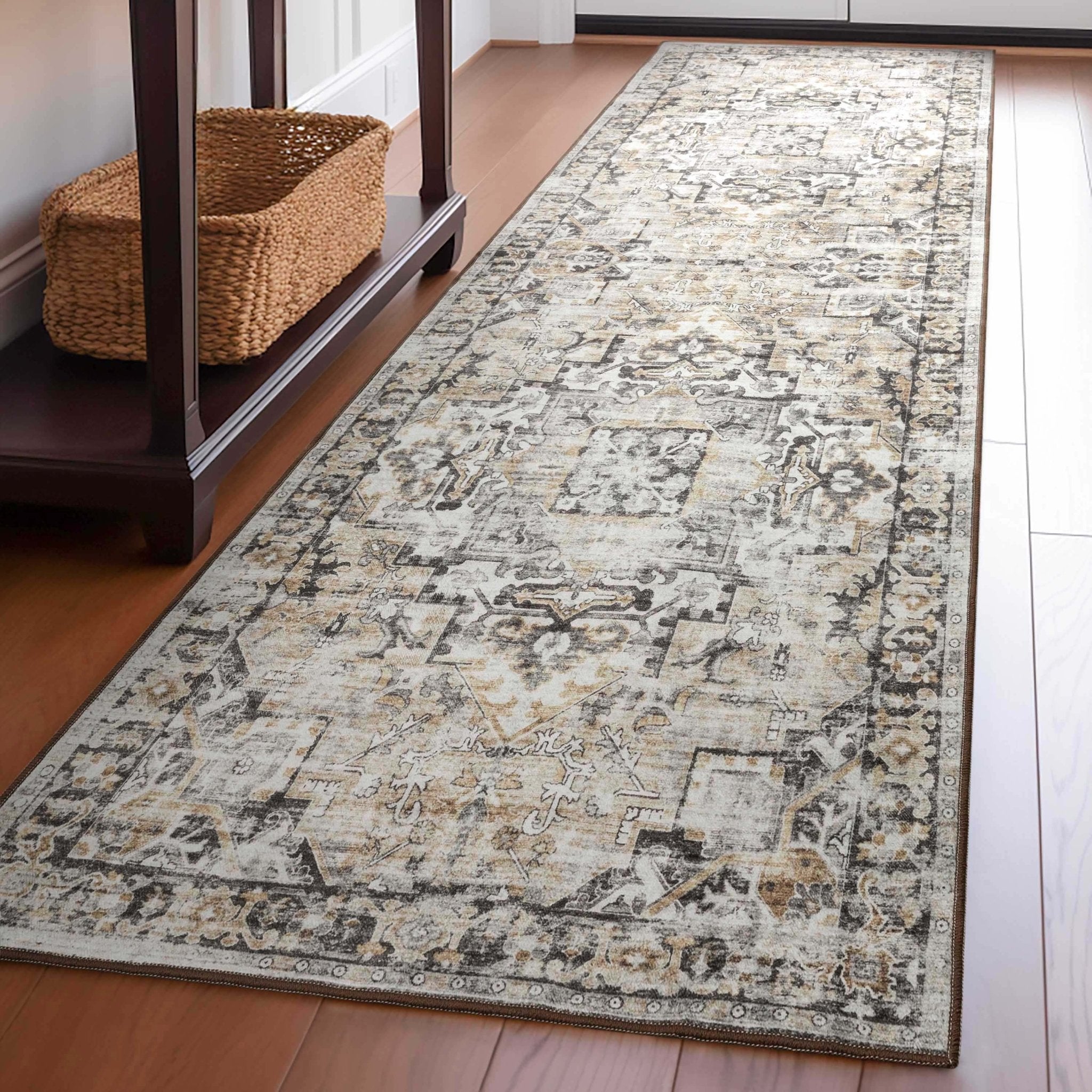 Elle Basics Rendezvous Vintage Medallion Easy-Clean Washable Non-Slip Rug by Well Woven、mySite、gigharbornorthrealestate