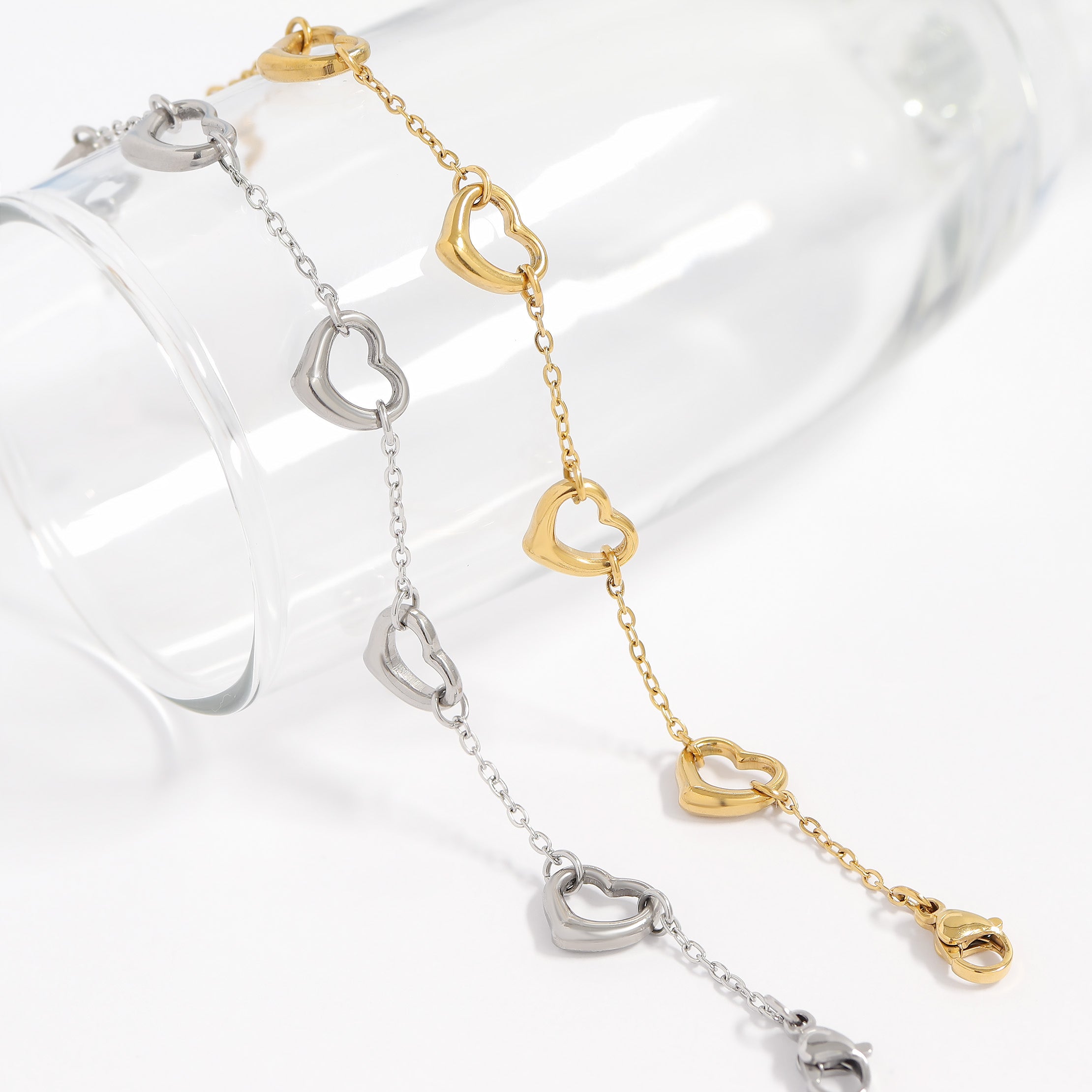 18K Gold PVD Stainless Steel Station Heart Bracelet / BRJ1070、mySite、dreamappss