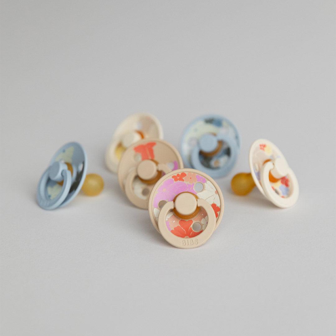  BIBS Studio Latex Pacifier - 2 Pack - Dusty Blue Mix - Morning Bloom、mySite、merchandisen