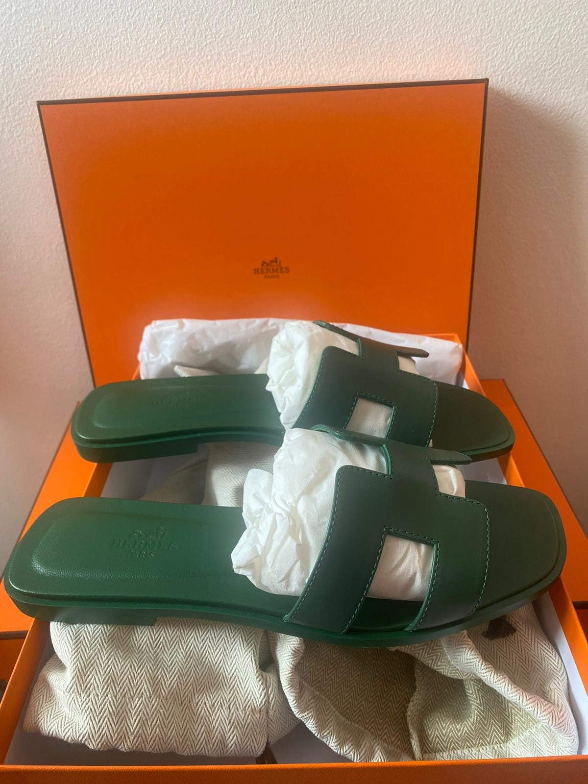 Hermès Oran Sandals (Vert Électrique)、mySite、garminoutage.com