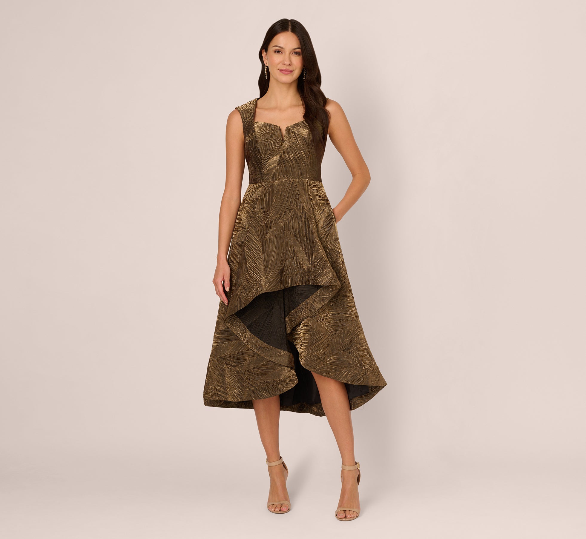 Textured Jacquard High Low Dress With Notched Neck In Metallic Gold、mySite、solidvoid