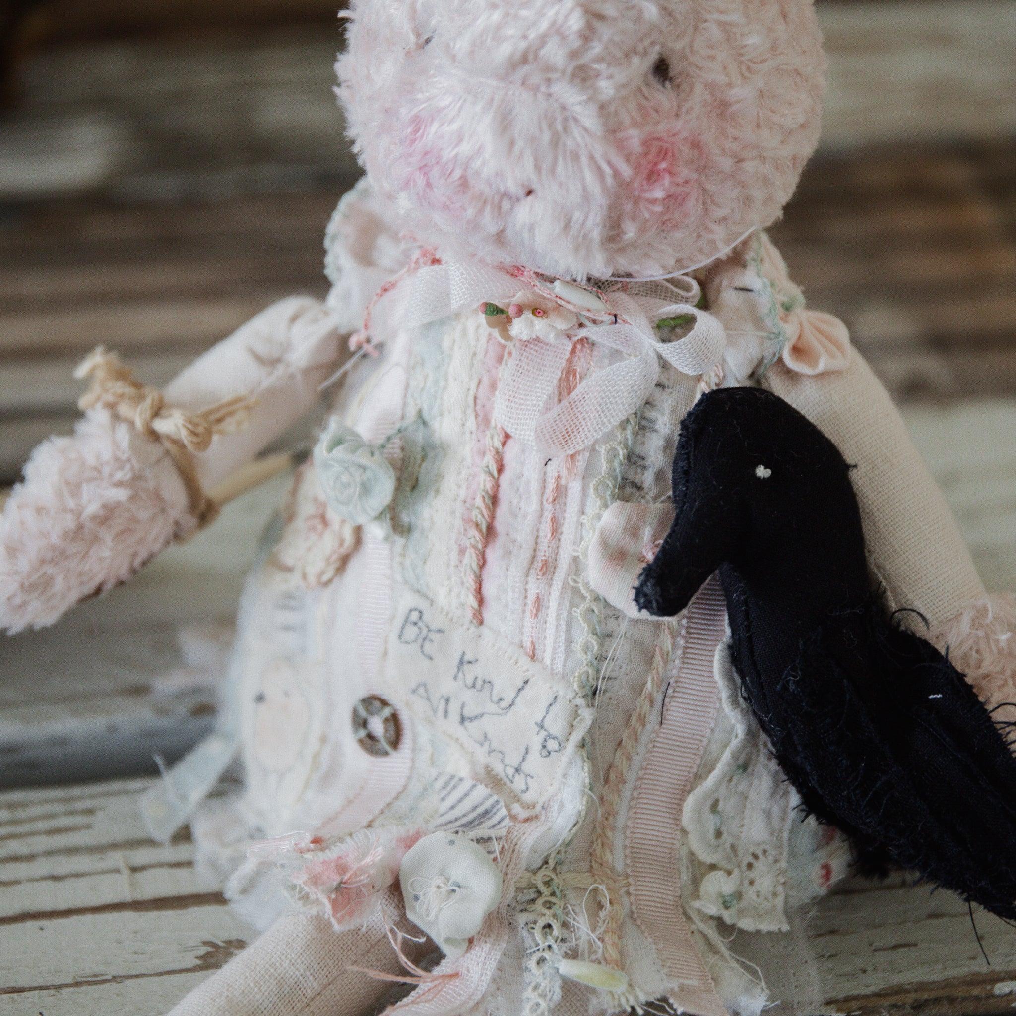 RETIRED - Hutch Studio - Hand Crafted Pheobe Patchwork & Little Caw、mySite、g9winljtr