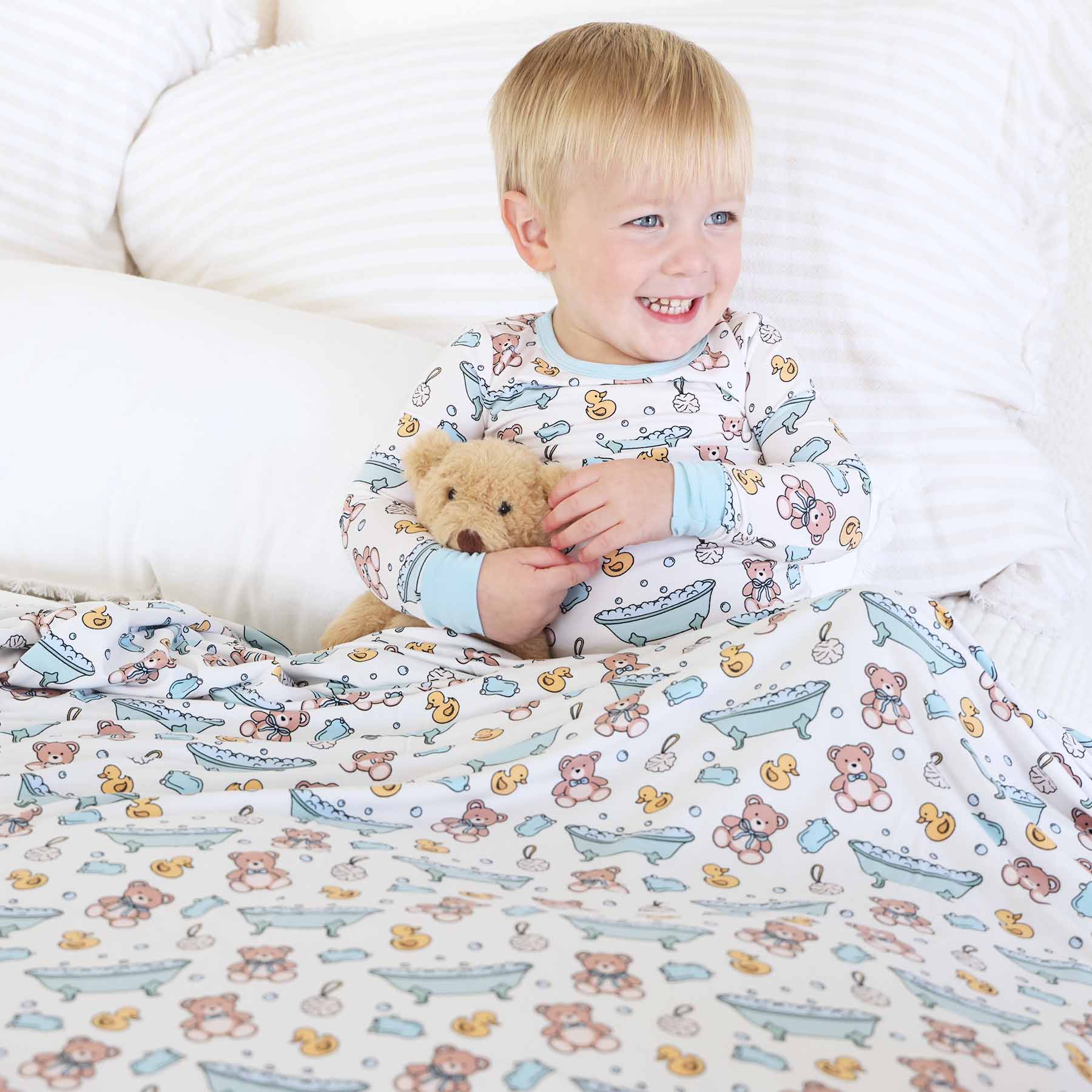  Bathtime Besties Double Sided Bamboo Blanket | Blue、mySite、layawaytickets