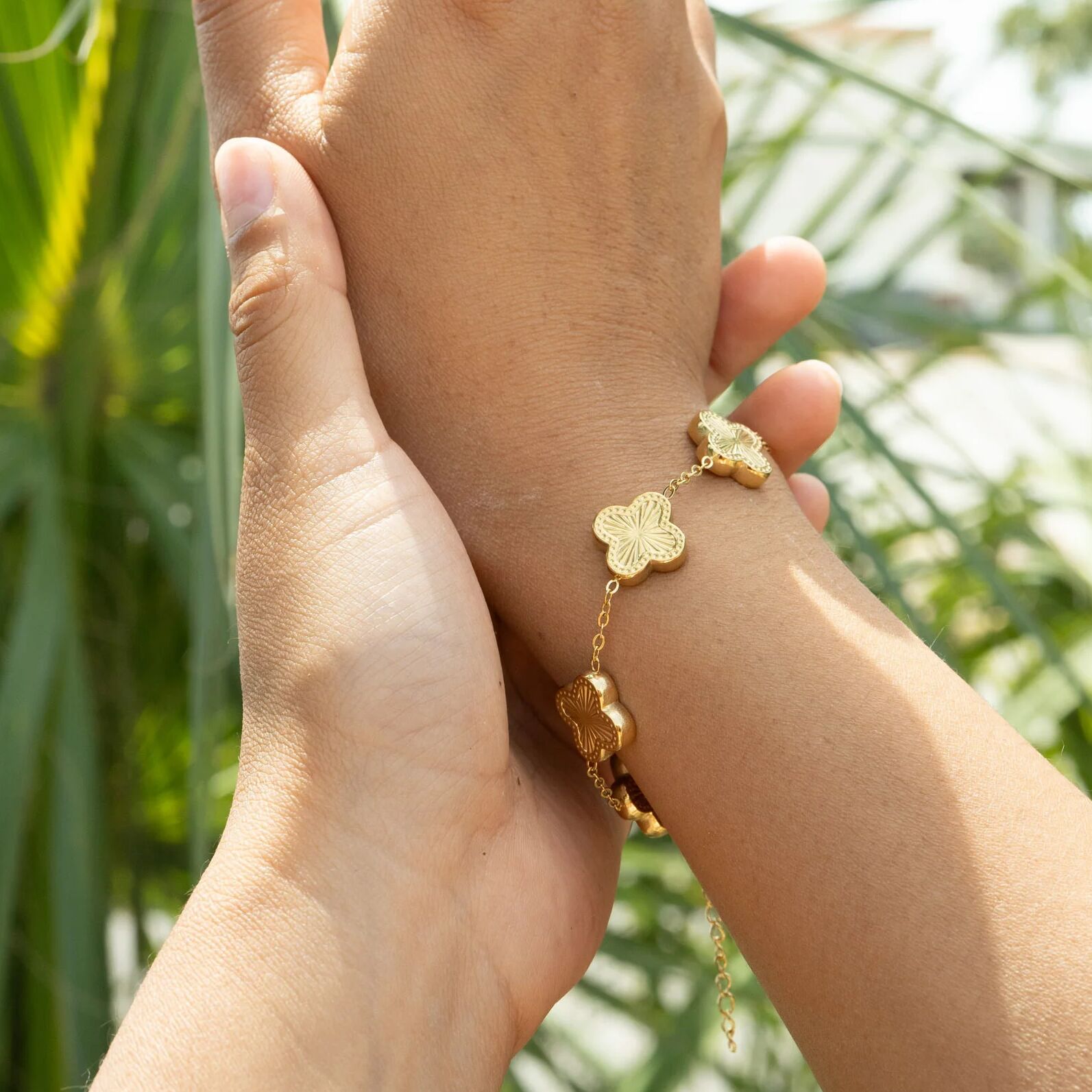 18K Gold PVD Stainless Steel Lucky Clover Charm Bracelet / BRJ1008、mySite、dreamappss