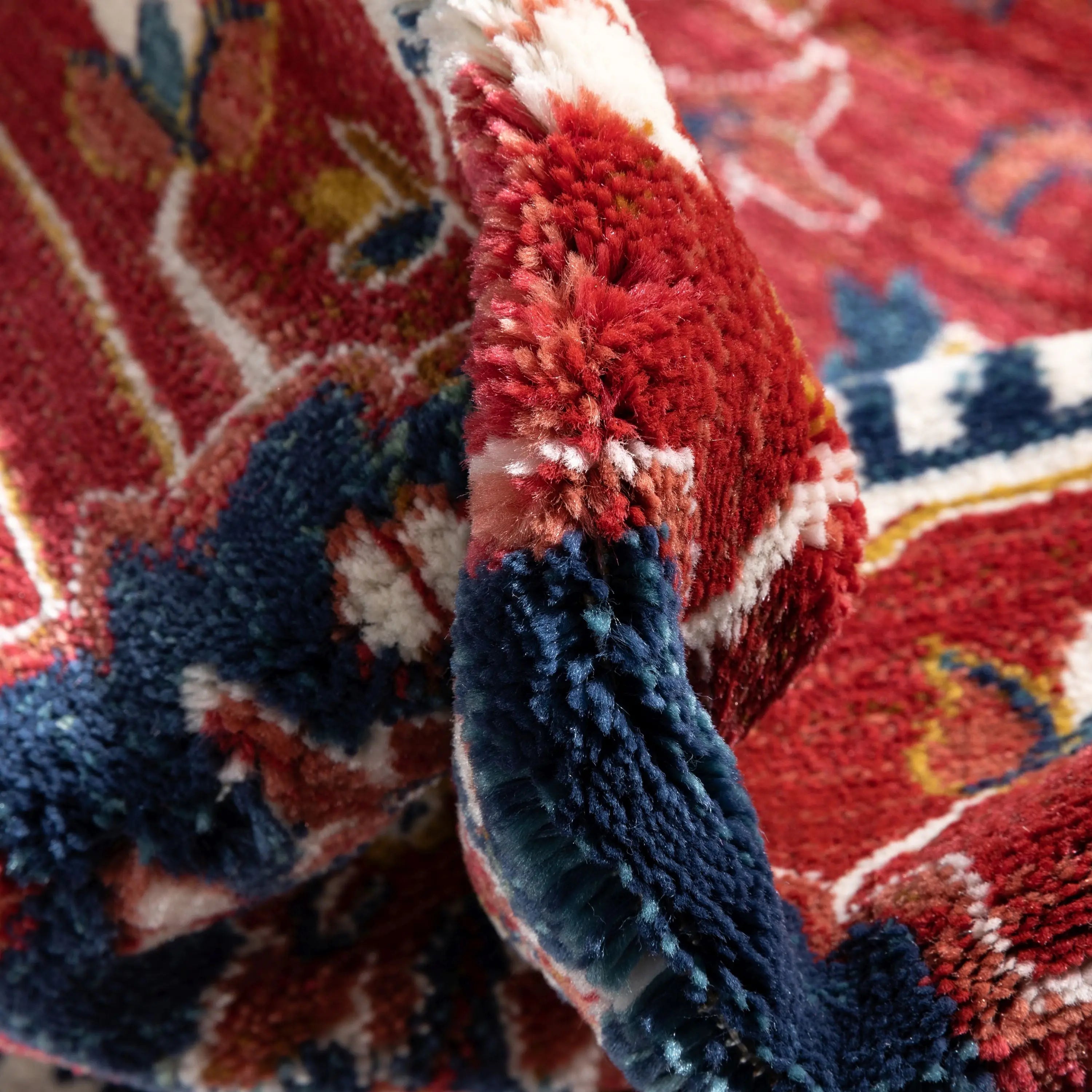 Jackie Crimson Traditional Medallion Tribal Rug、mySite、gigharbornorthrealestate