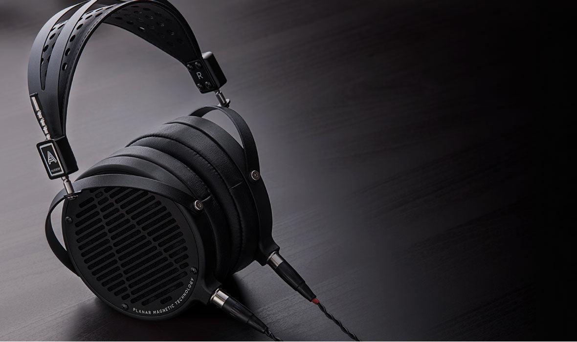 Headphone-Zone-Audeze-Mobius