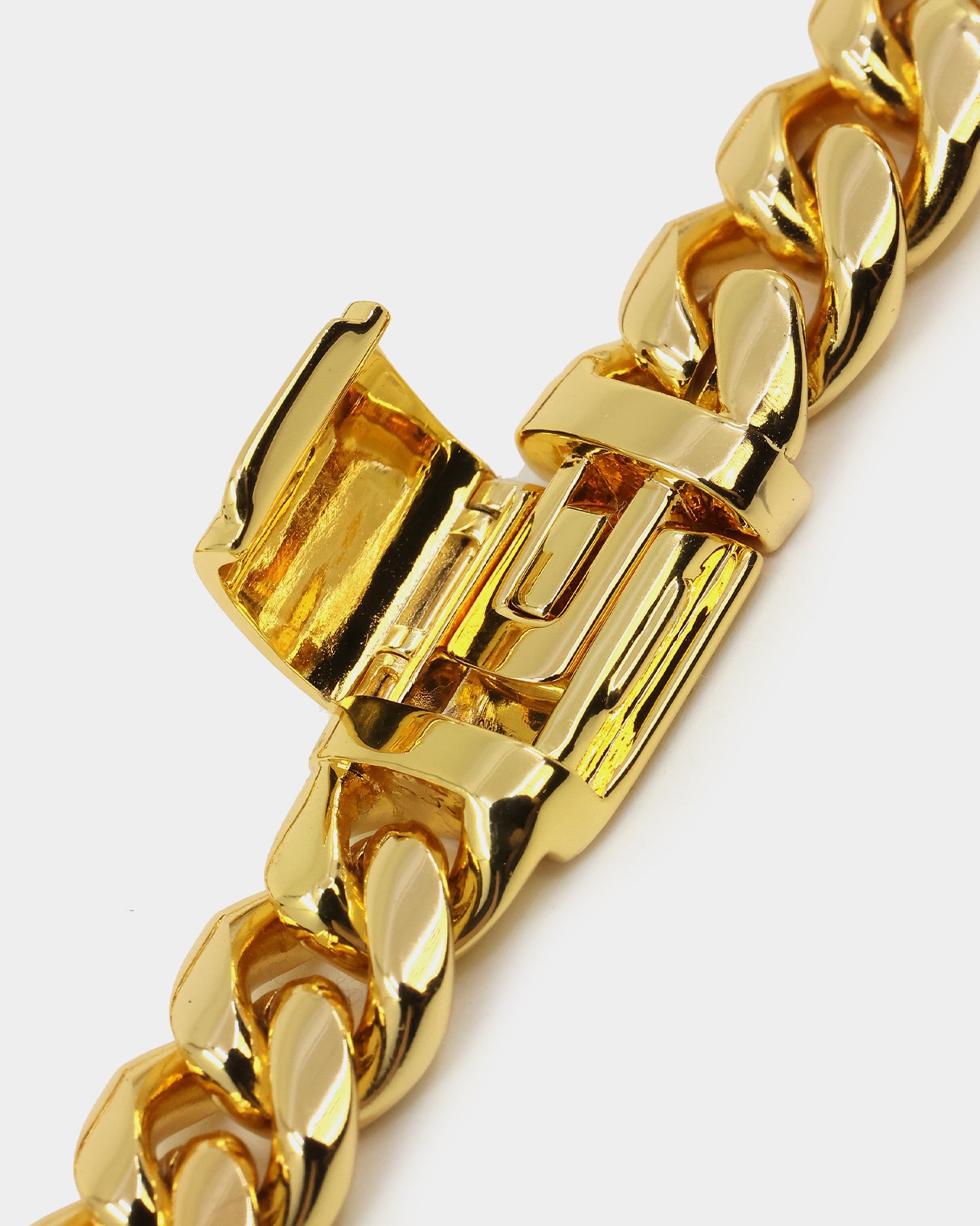 Saint Morta Custom Alpha 5 Letter Chain Gold、mySite、zt4zffjzw