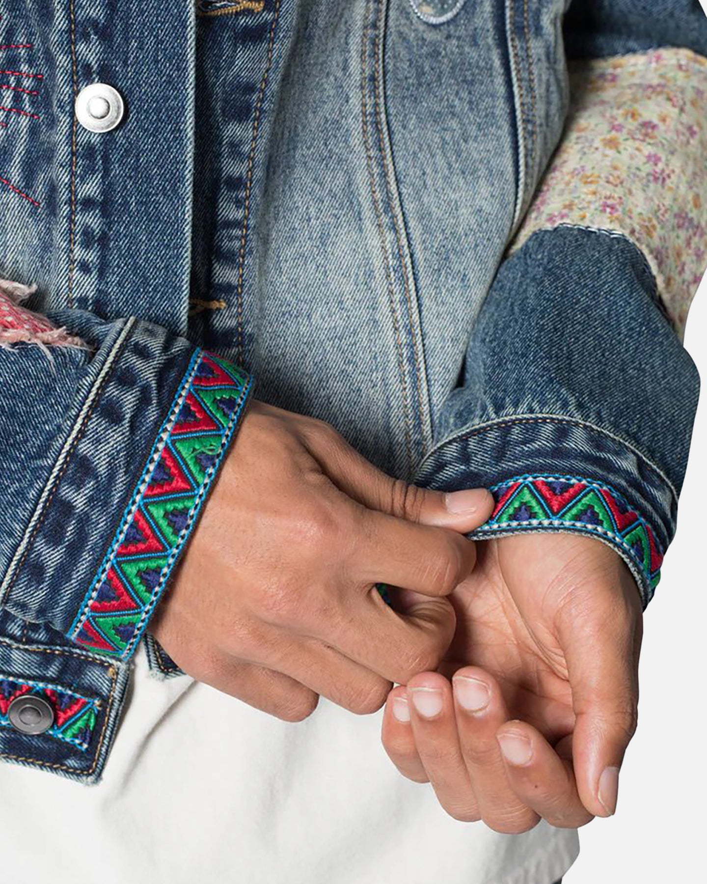 {product_title} - {shop_name}