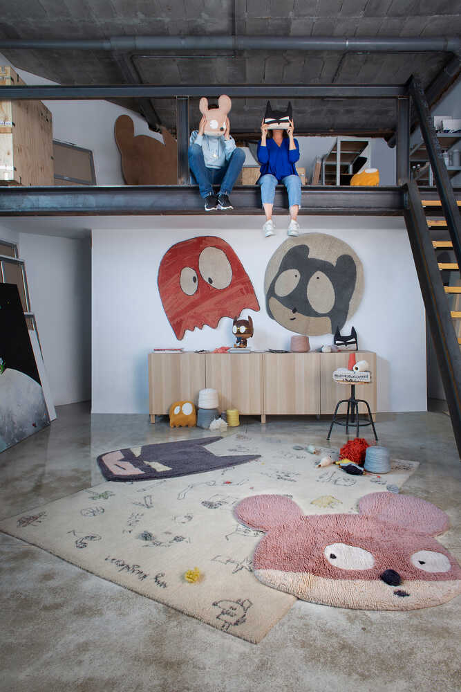 KNITTED CUSHION MISS MIGHTY MOUSE、mySite、gigharbornorthrealestate