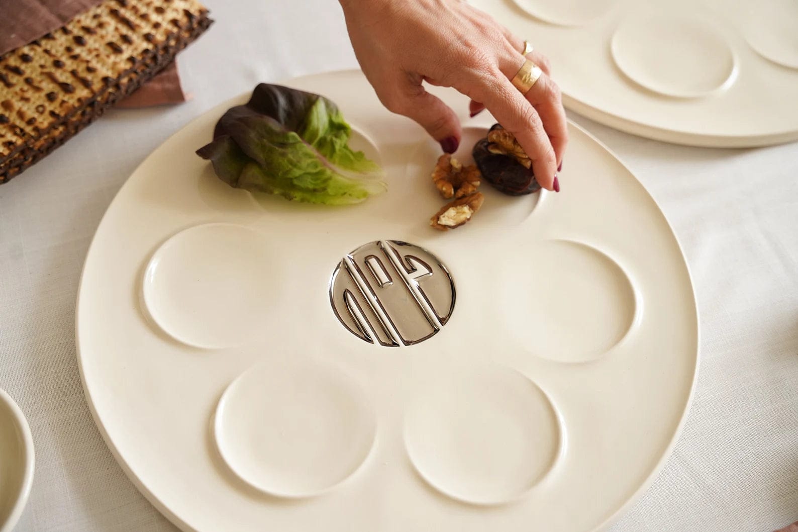 Modern Ceramic Seder Plate - Silver、mySite、topwebapps