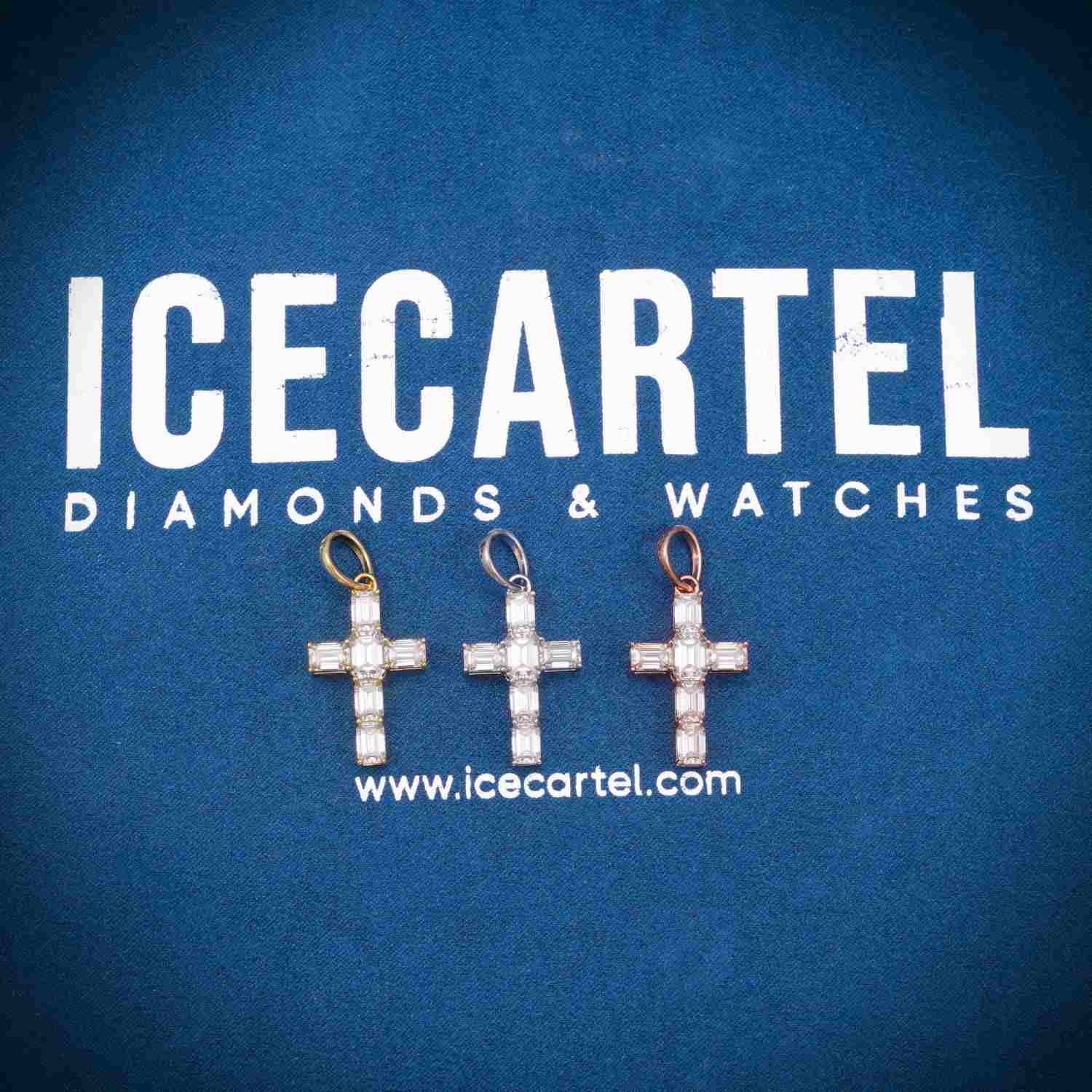 Emerald Cut Moissanite Micro Cross Pendant 14K Gold、mySite、hinf8tx79