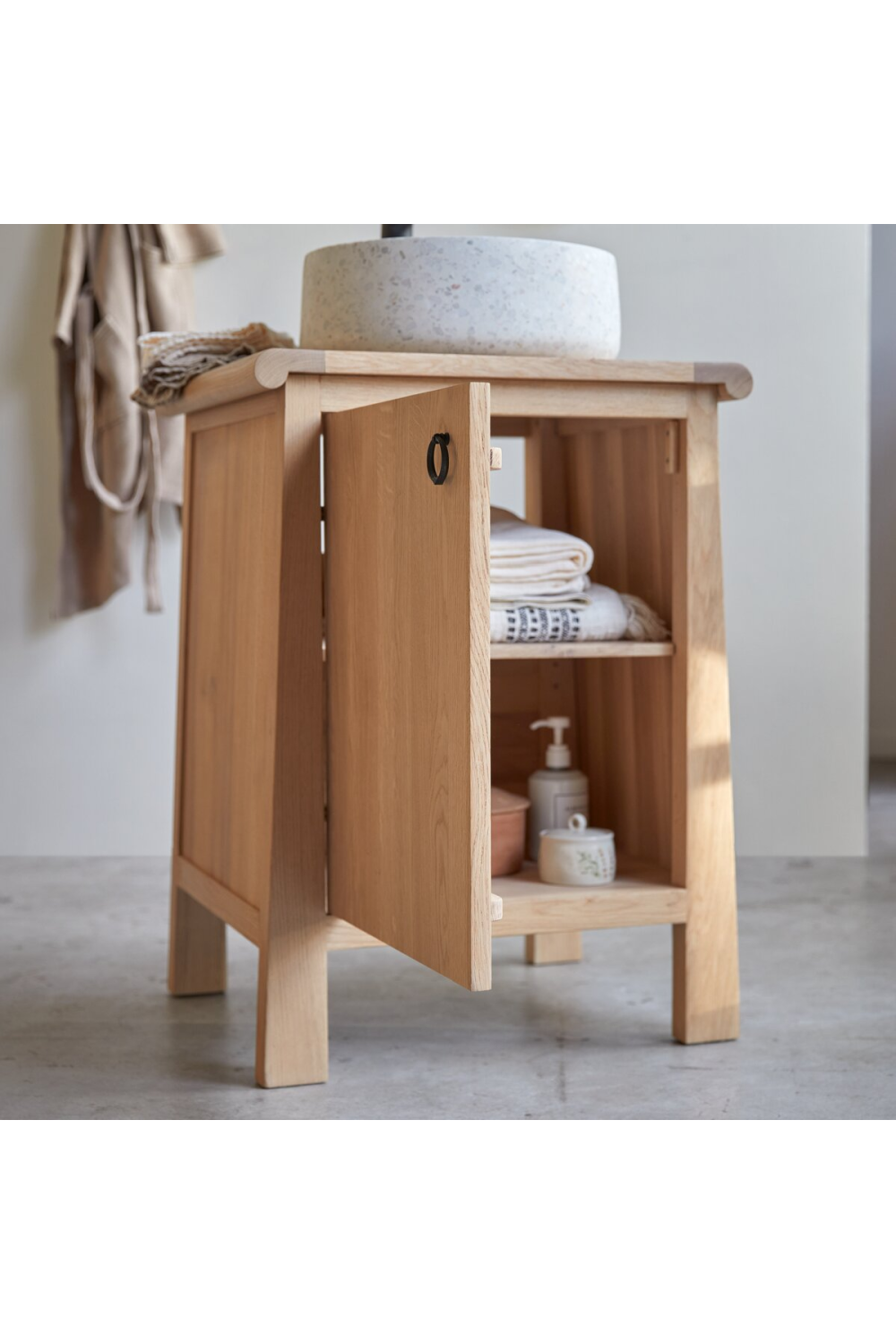 Solid Oak Vanity Unit | Tikamoon Volute、mySite、neckold