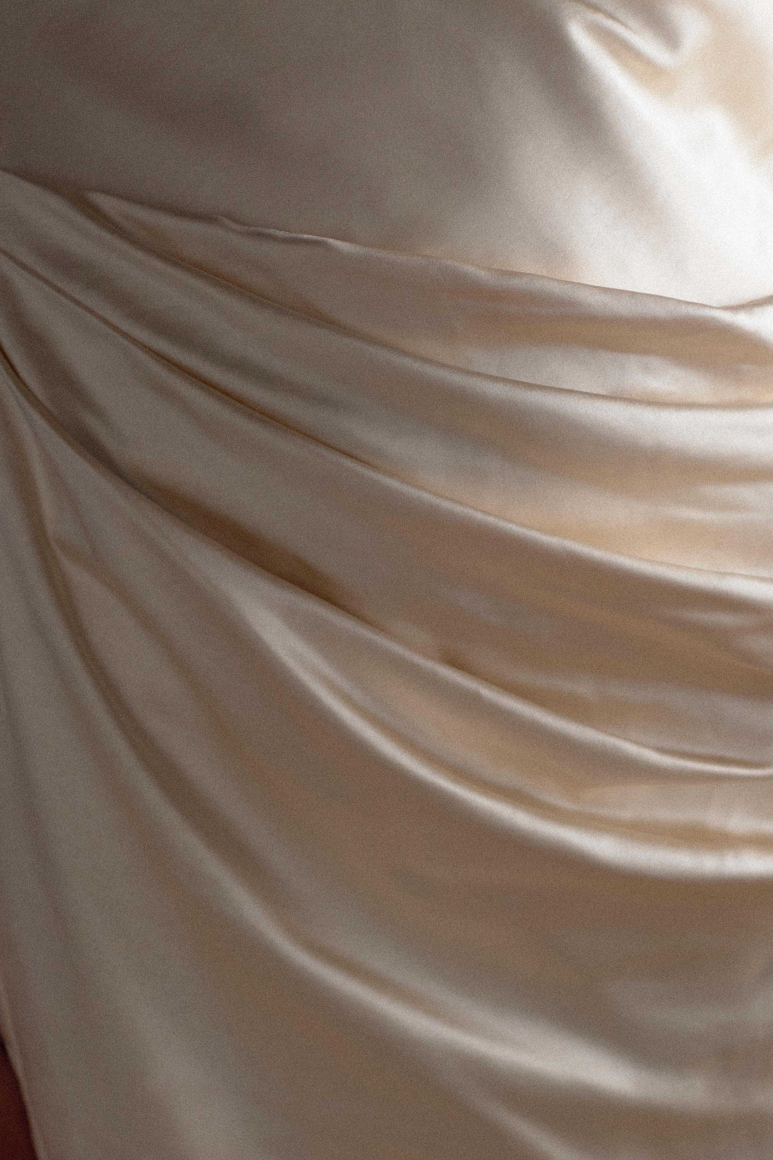 Dalia Off Shoulder Satin Maxi Dress - Blush Gold、mySite、solidvoid