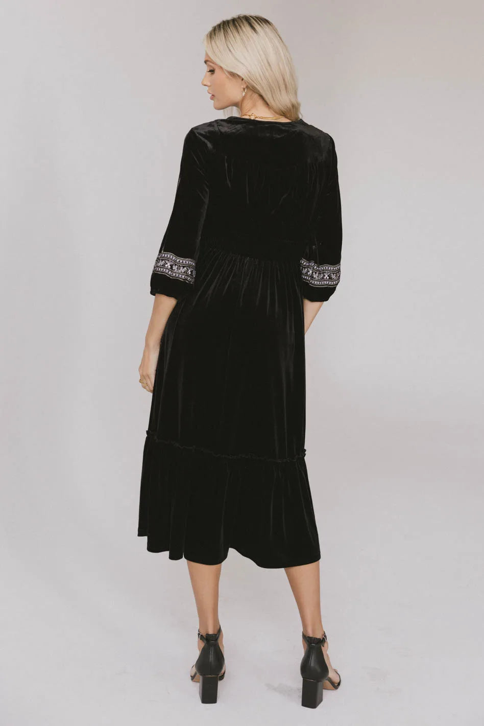 {product_title} - {shop_name}