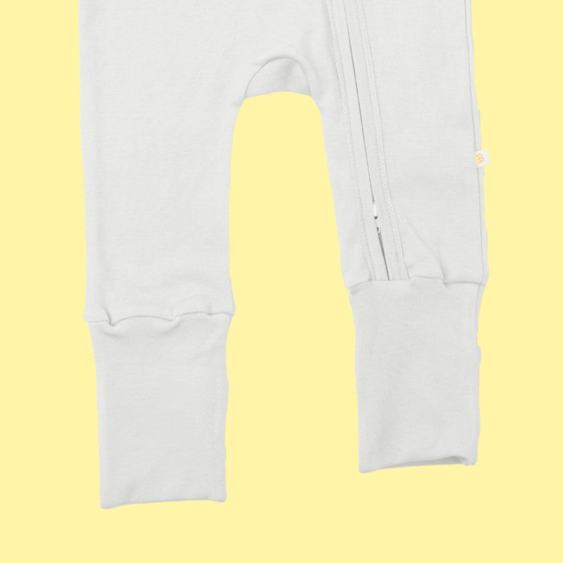 Baby Bamboo Sleepsuit | Christmas Tree Printed | Off-White、mySite、camillekostekn