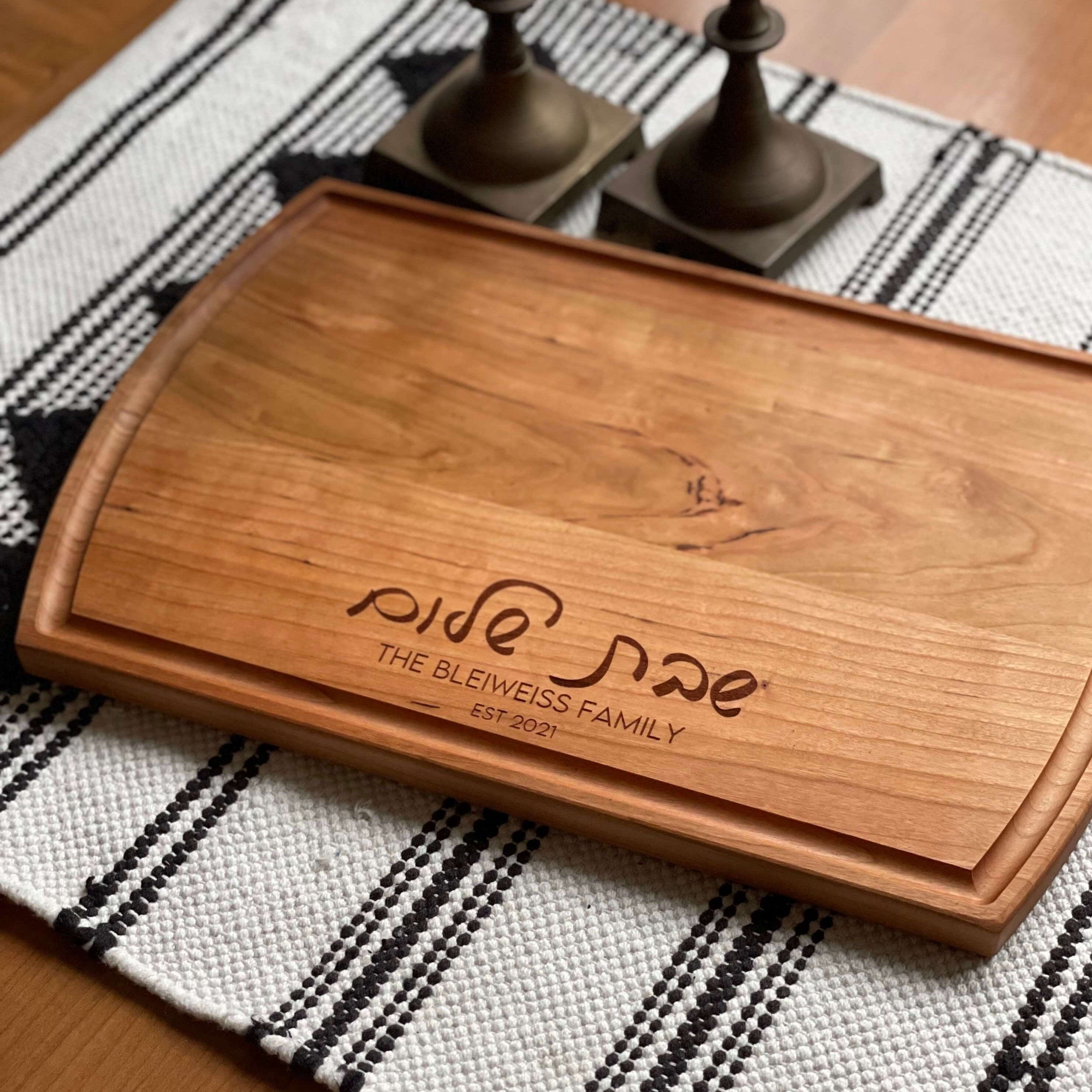 Personalized Flat Cursive Design Wood Challah Board - Cherry, Maple or Mixed Wood、mySite、topwebapps