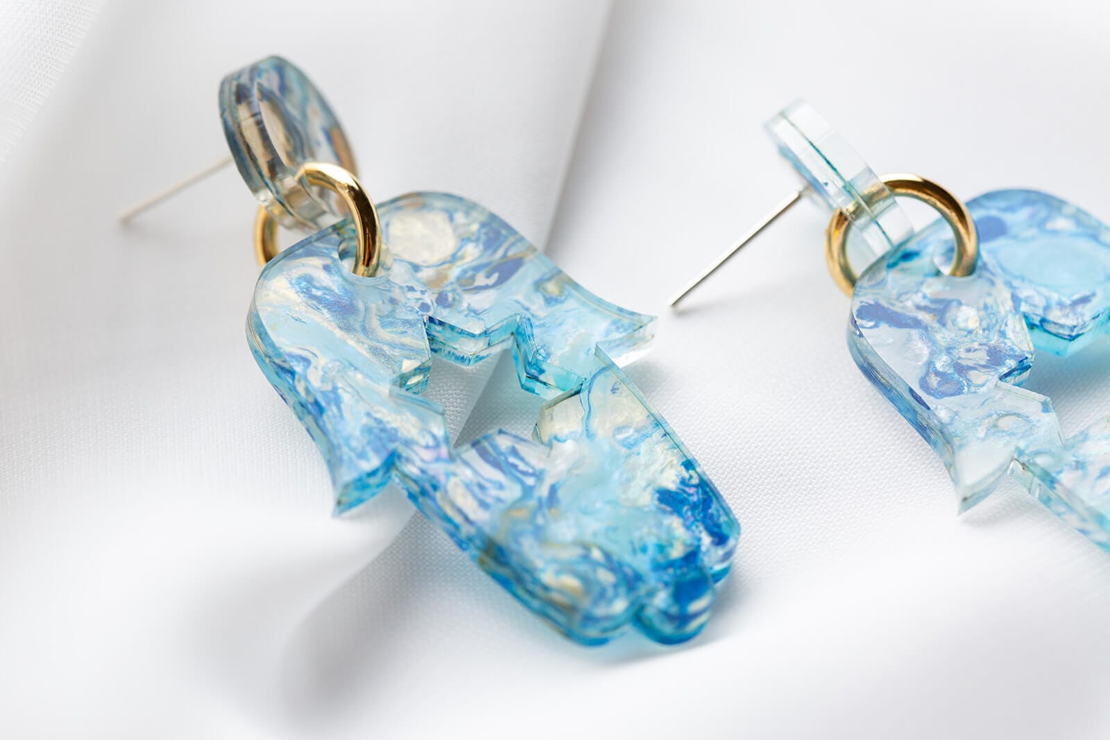 Mini Blue Marble Hamsa Earrings、mySite、topwebapps