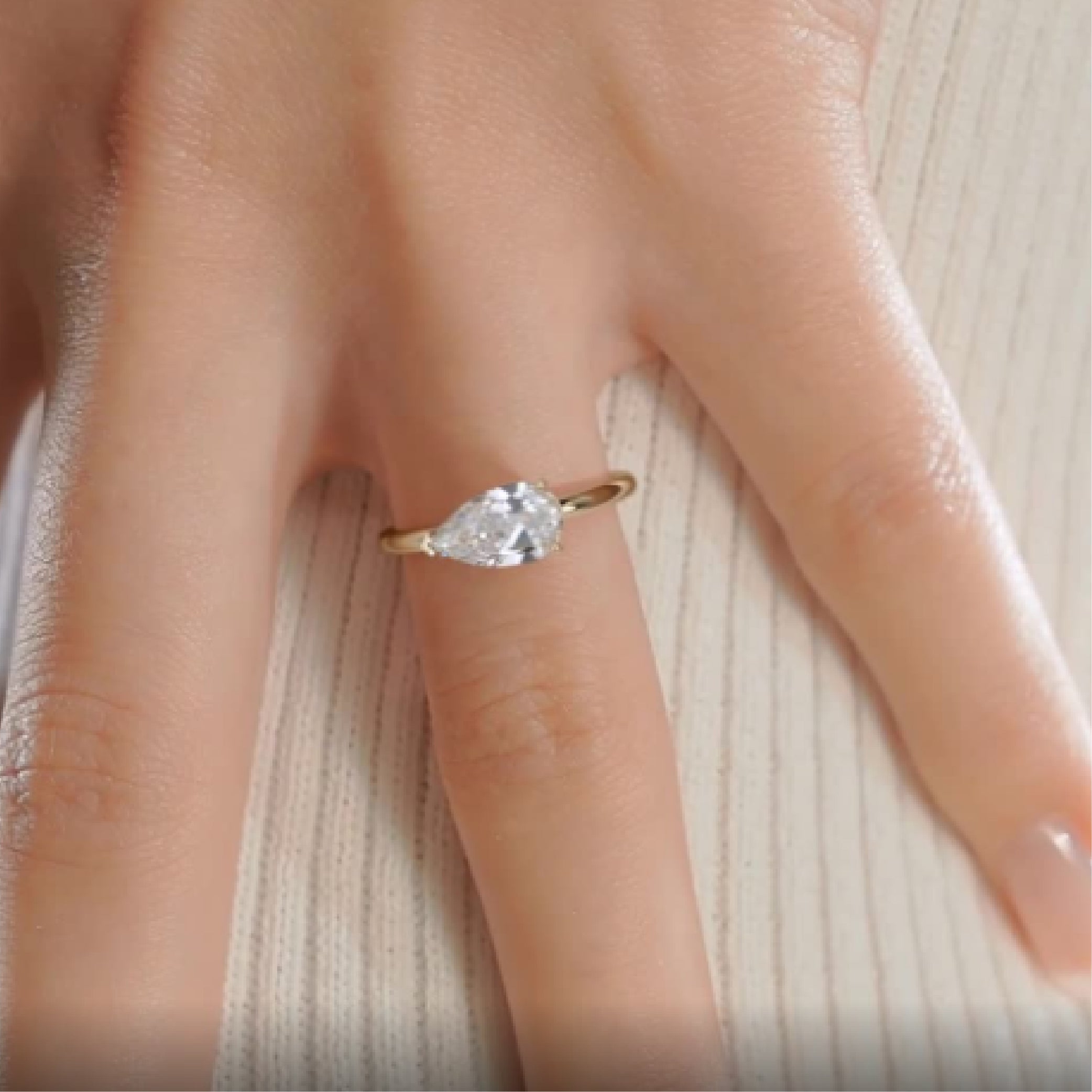 Miriam Diamond Engagement Ring -18K Yellow Gold、mySite、hinf8tx79