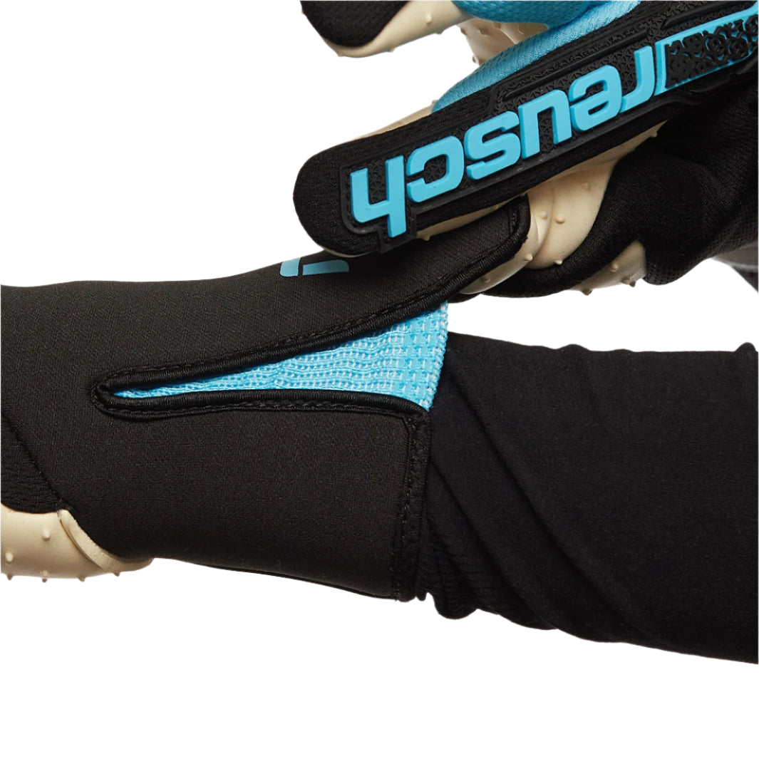 Reusch Attrakt Freegel Speedbump Strapless Goalkeeper Gloves (Black/Bachelor Button)、mySite、shReusch Attrakt Freegel Speedbump Strapless Goalkeeper Gloves (Black/Bachelor Button)、mySite、glenpowelloop_name