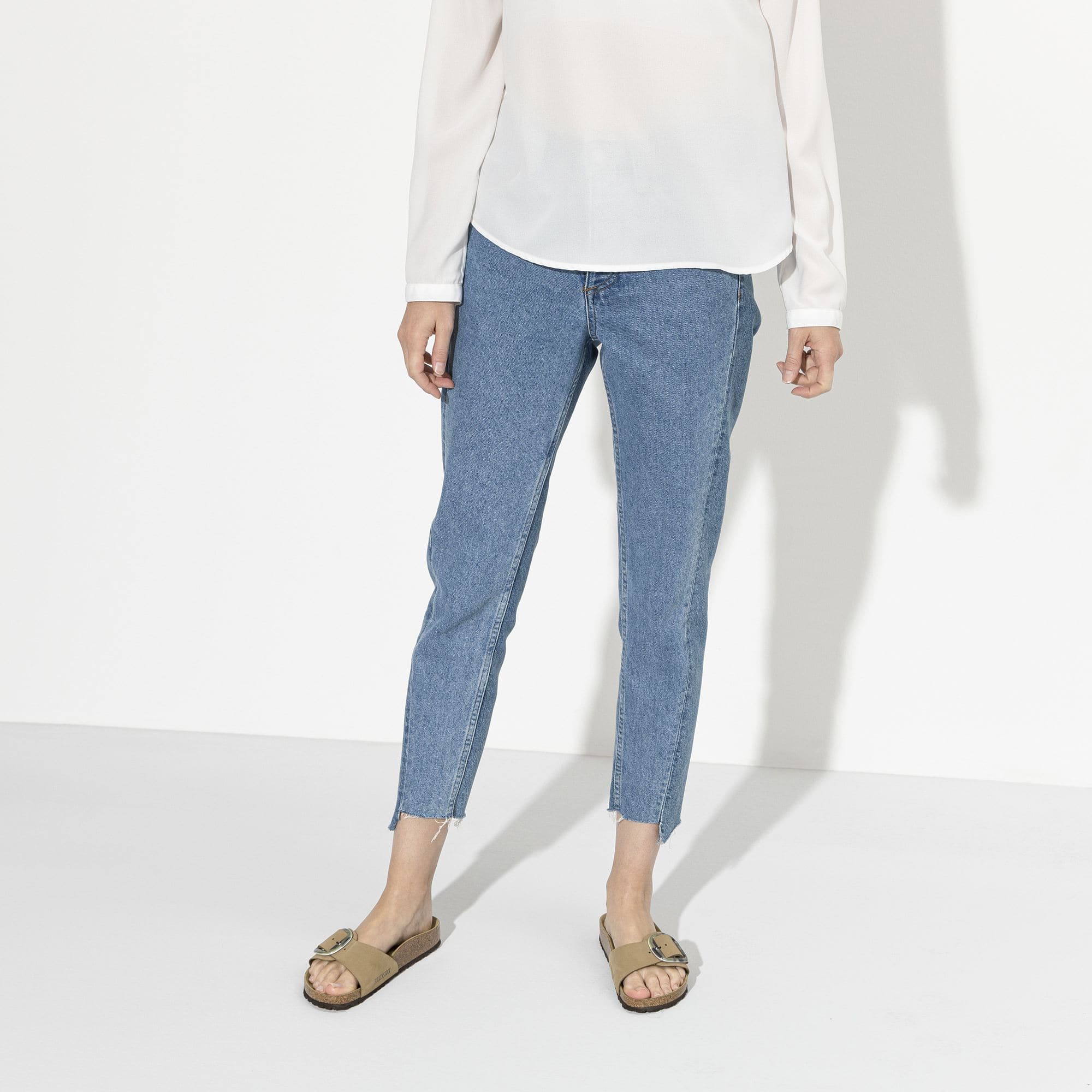 Madrid Big Buckle Nubuck Leather、mySite、gtrtttuynbv