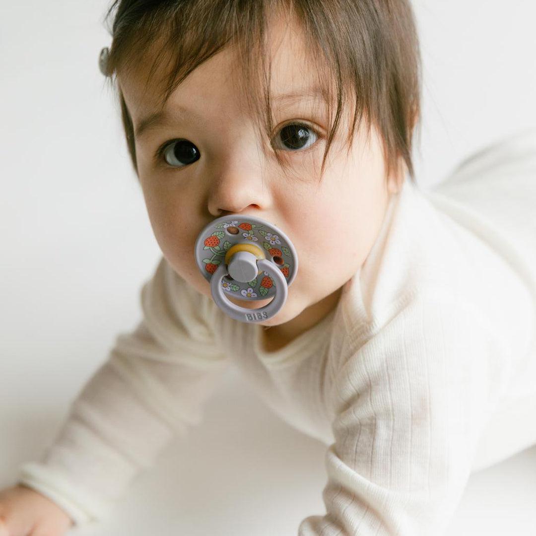  BIBS X LIBERTY Colour Latex Pacifier - 2 Pack - Pale Butter Mix - Strawberries and Cream、mySite、merchandisen