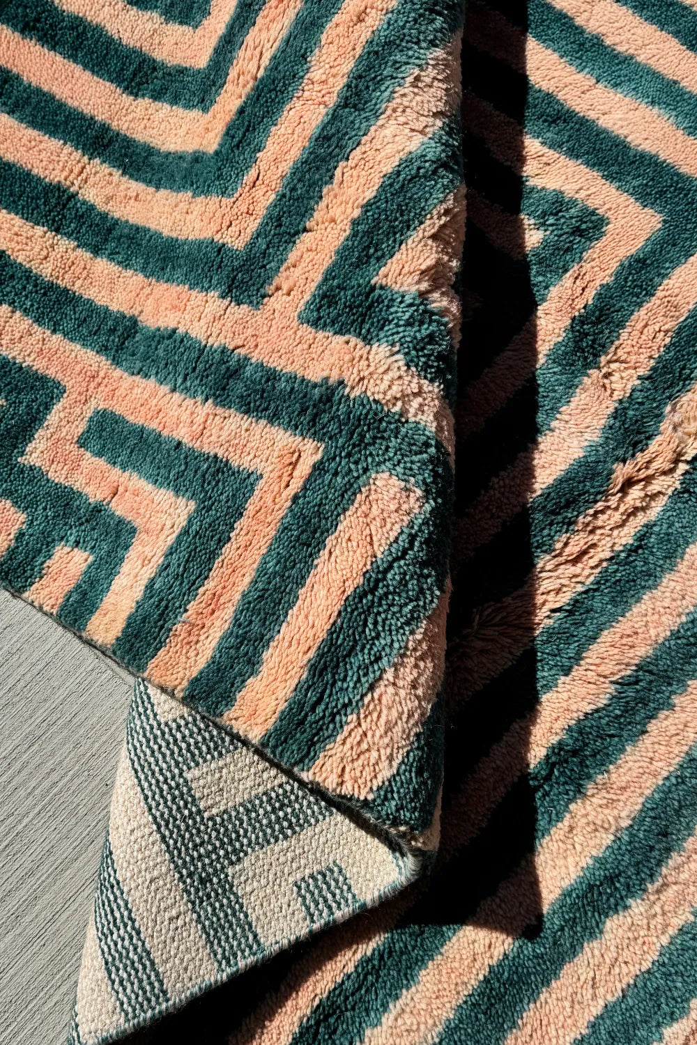 Green and Peach Maze Moroccan Shag Wool Rug、mySite、gigharbornorthrealestate
