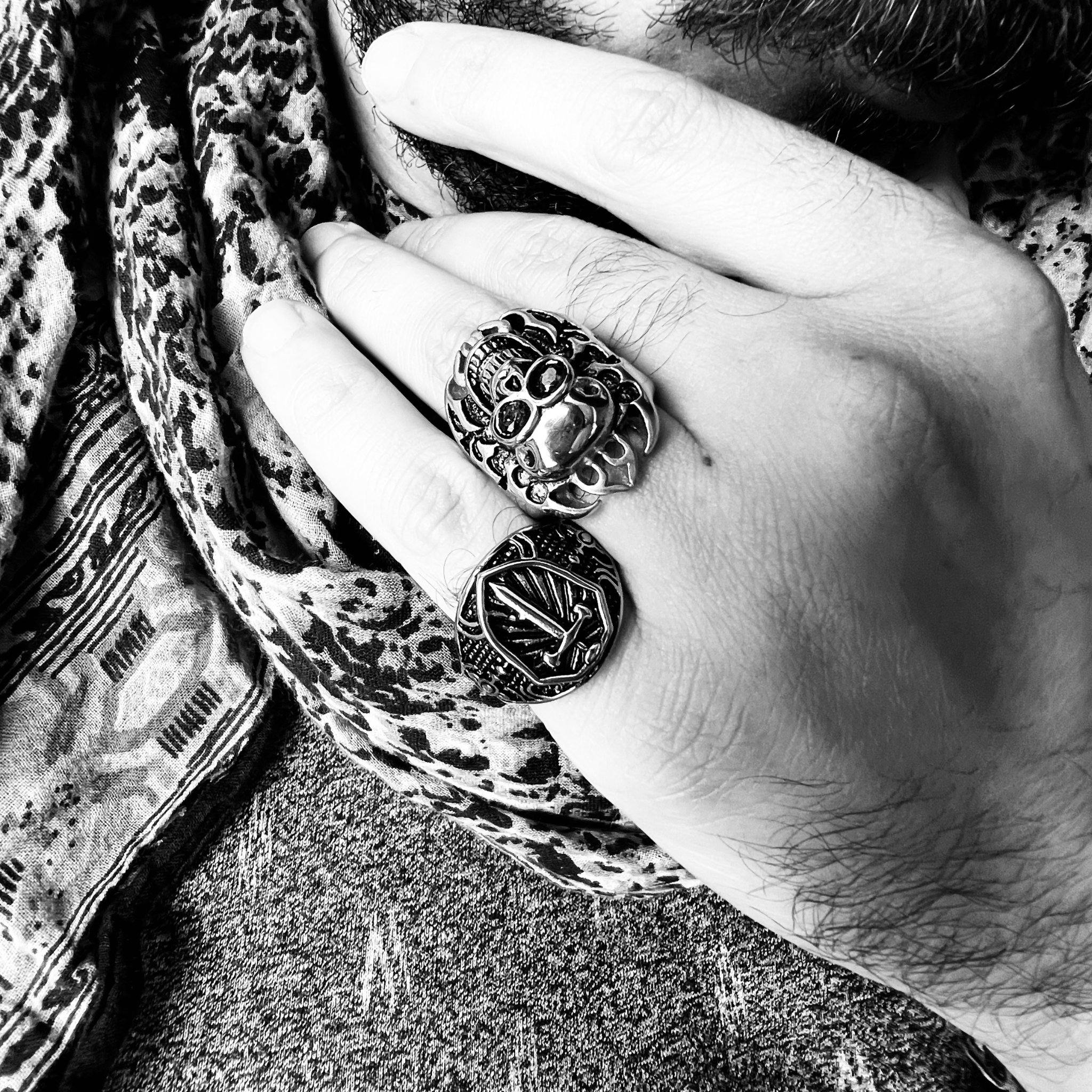 Stainless Steel Medieval Sword and Shield Signet Ring / SCR2221、mySite、dreamappss