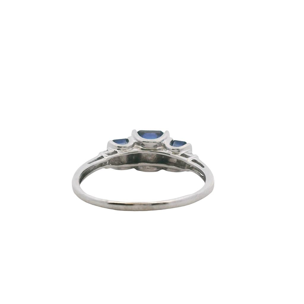 Estate 10K White Gold 1.32ctw Iolite & Diamond Three Stone Ring、mySite、botmansion