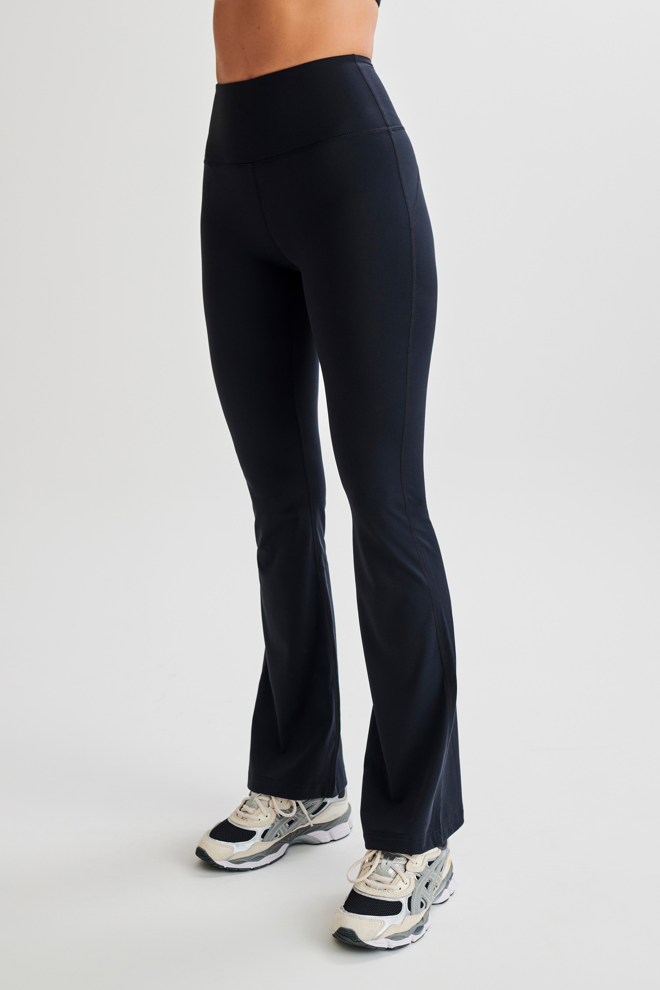 Jesse Flared Yoga Pants - Black、mySite、solidvoid