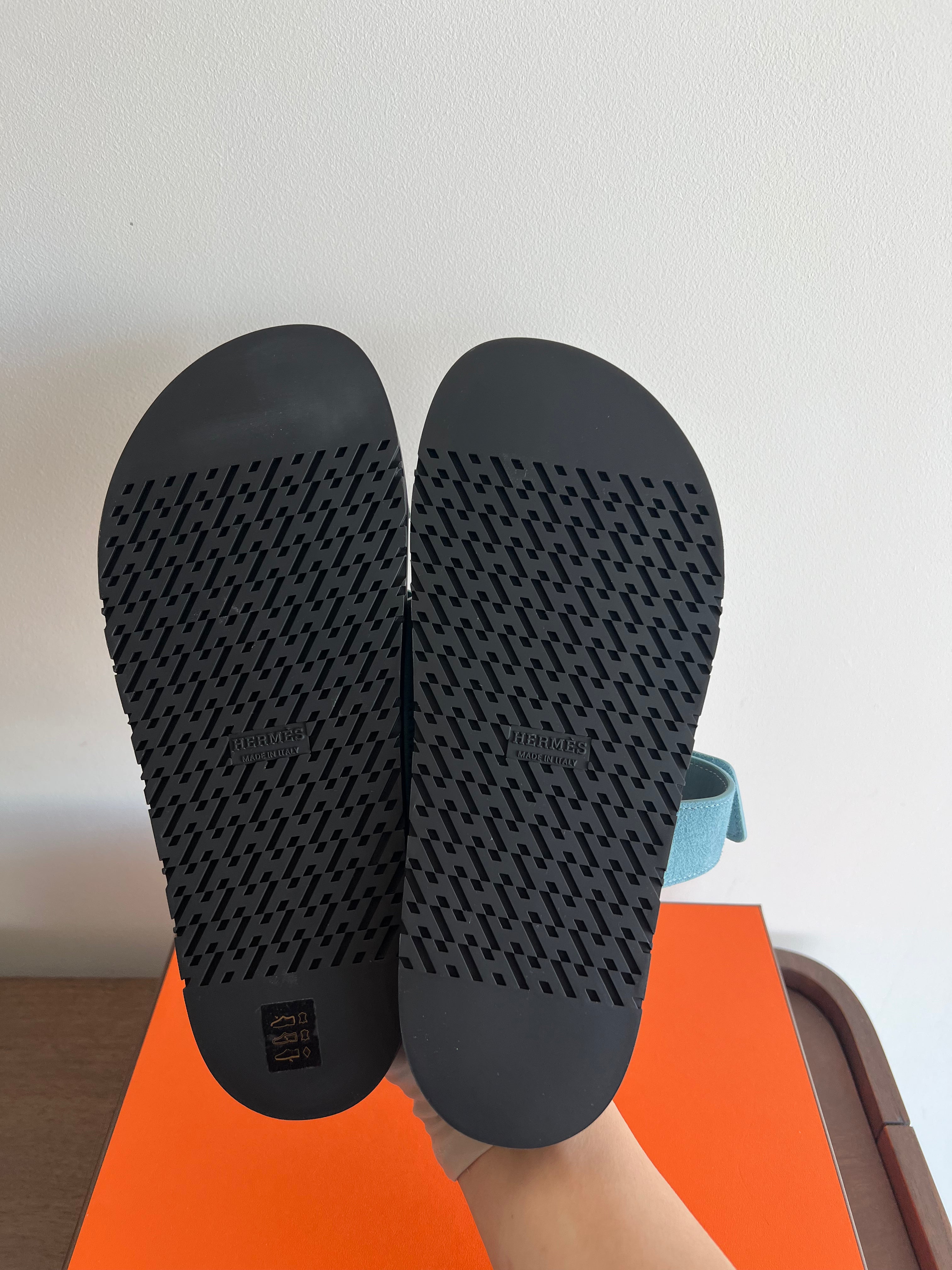 Hermès Chypre Suede Sandals (Bleu Minéral)、mySite、garminoutage.com