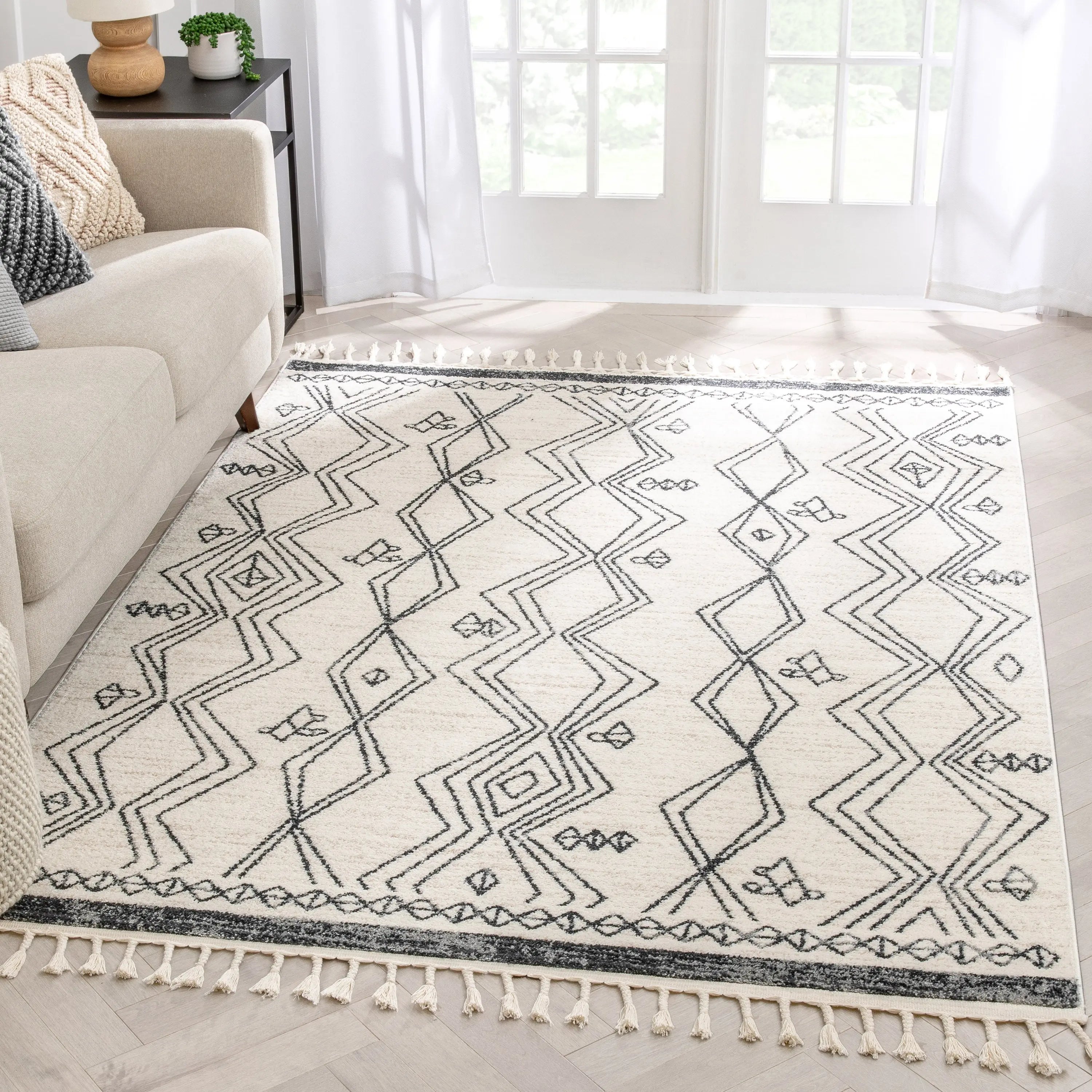 Darcy Modern Farmhouse Tribal Pattern Ivory Rug、mySite、gigharbornorthrealestate