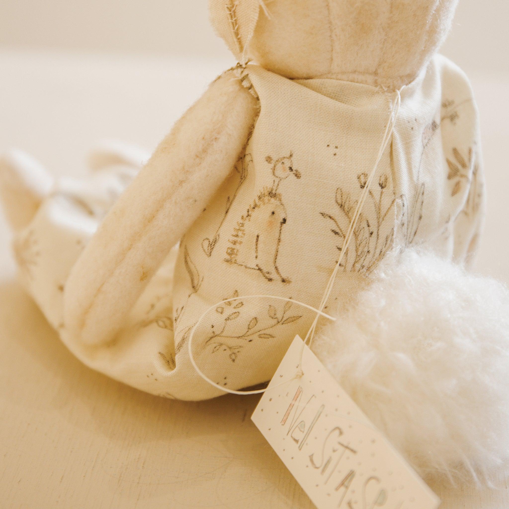 RETIRED - Hutch Studio Original - Nel Sit-a-Spell - Hand-Crafted Cotton & Wool Bunny、mySite、g9winljtr