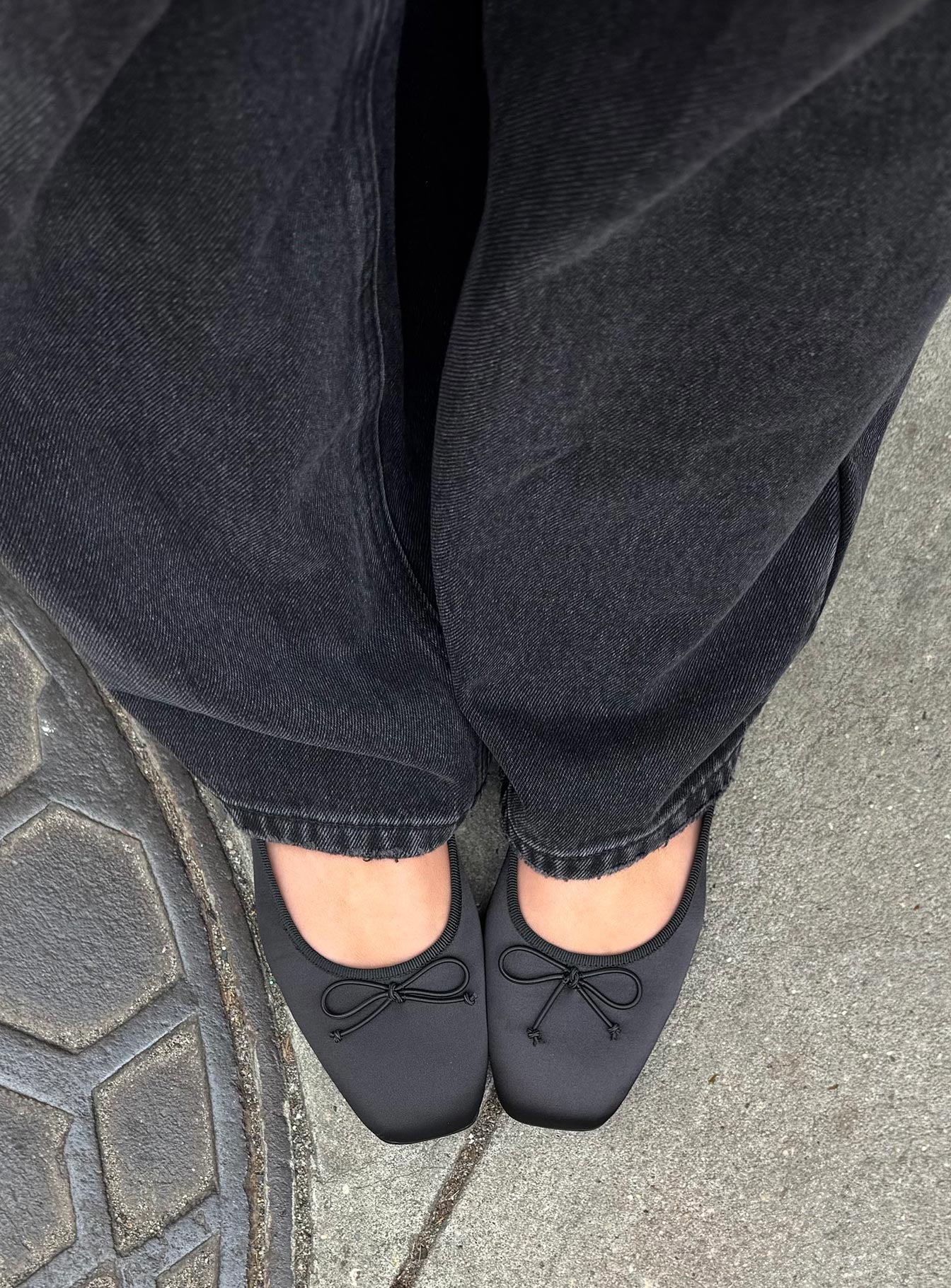Adienne Ballet Flats Black、mySite、solidvoid