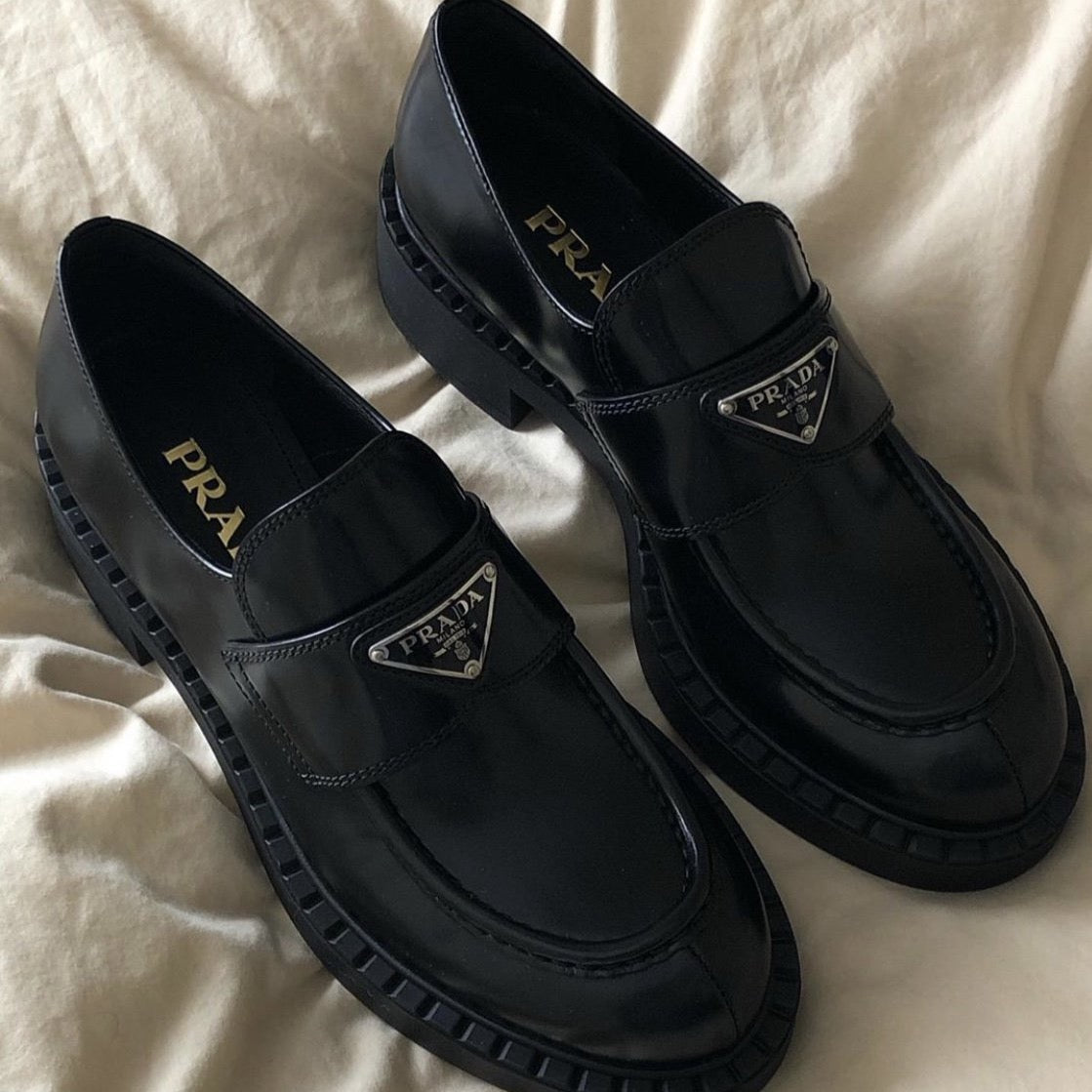 Prada black brushed leather loafers、mySite、garminoutage.com