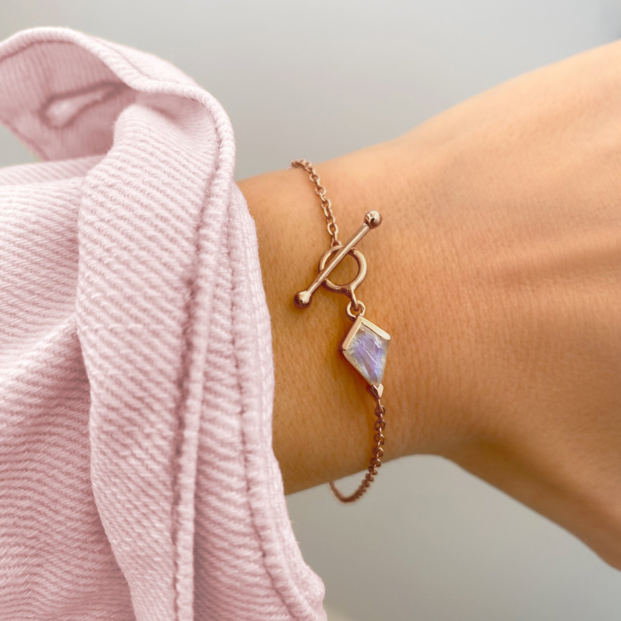 Moonstone Bracelet - Heroine T-Lock、mySite、hinf8tx79