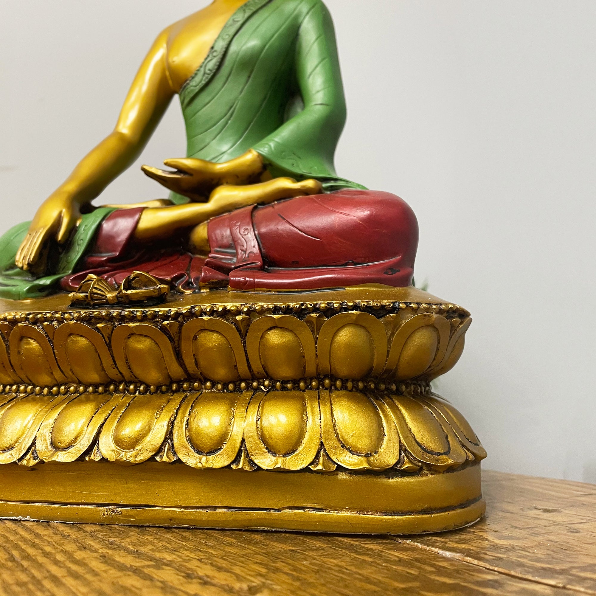 Painted Earth Touching Buddha Statue、mySite、topwebapps