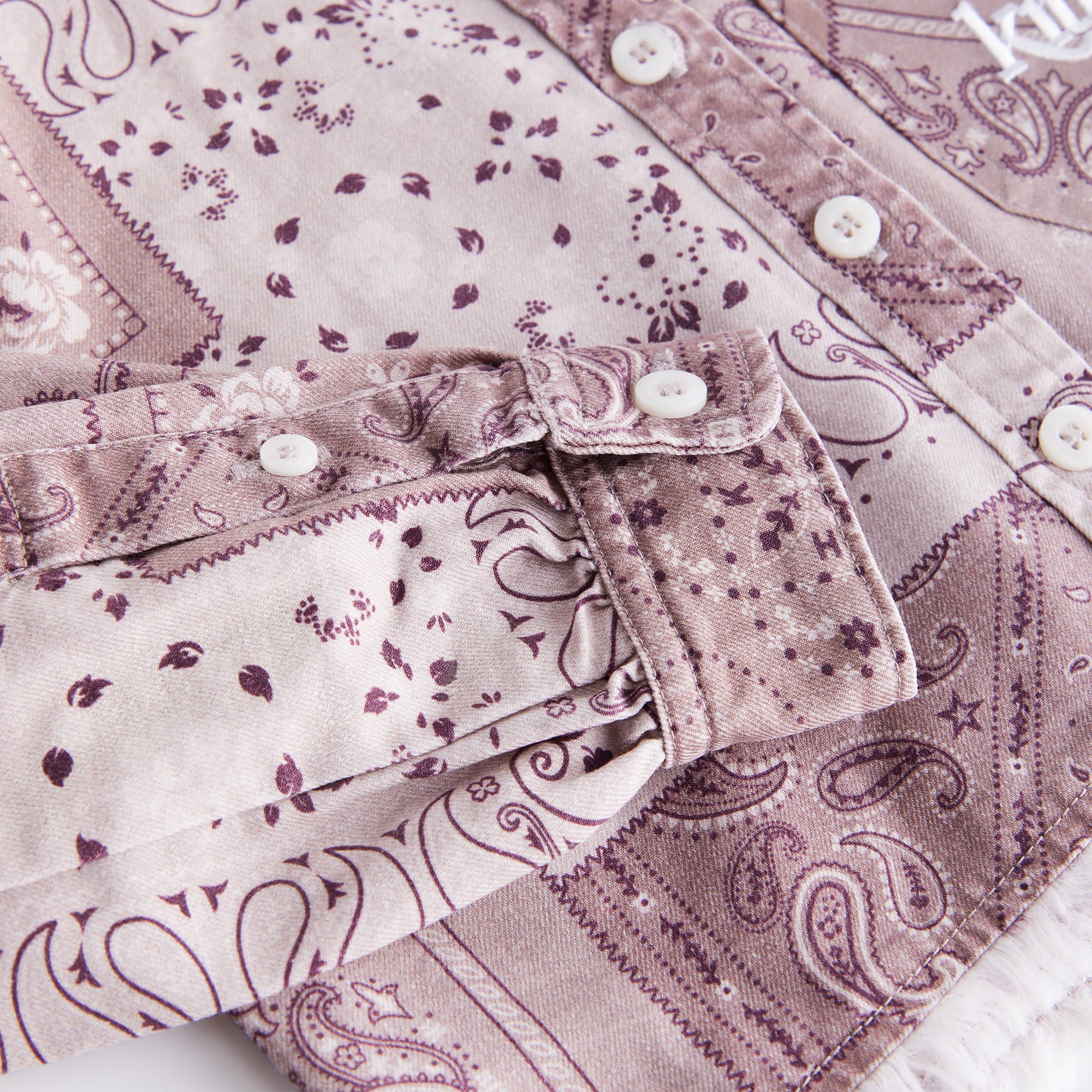 {product_title} - {shop_name}