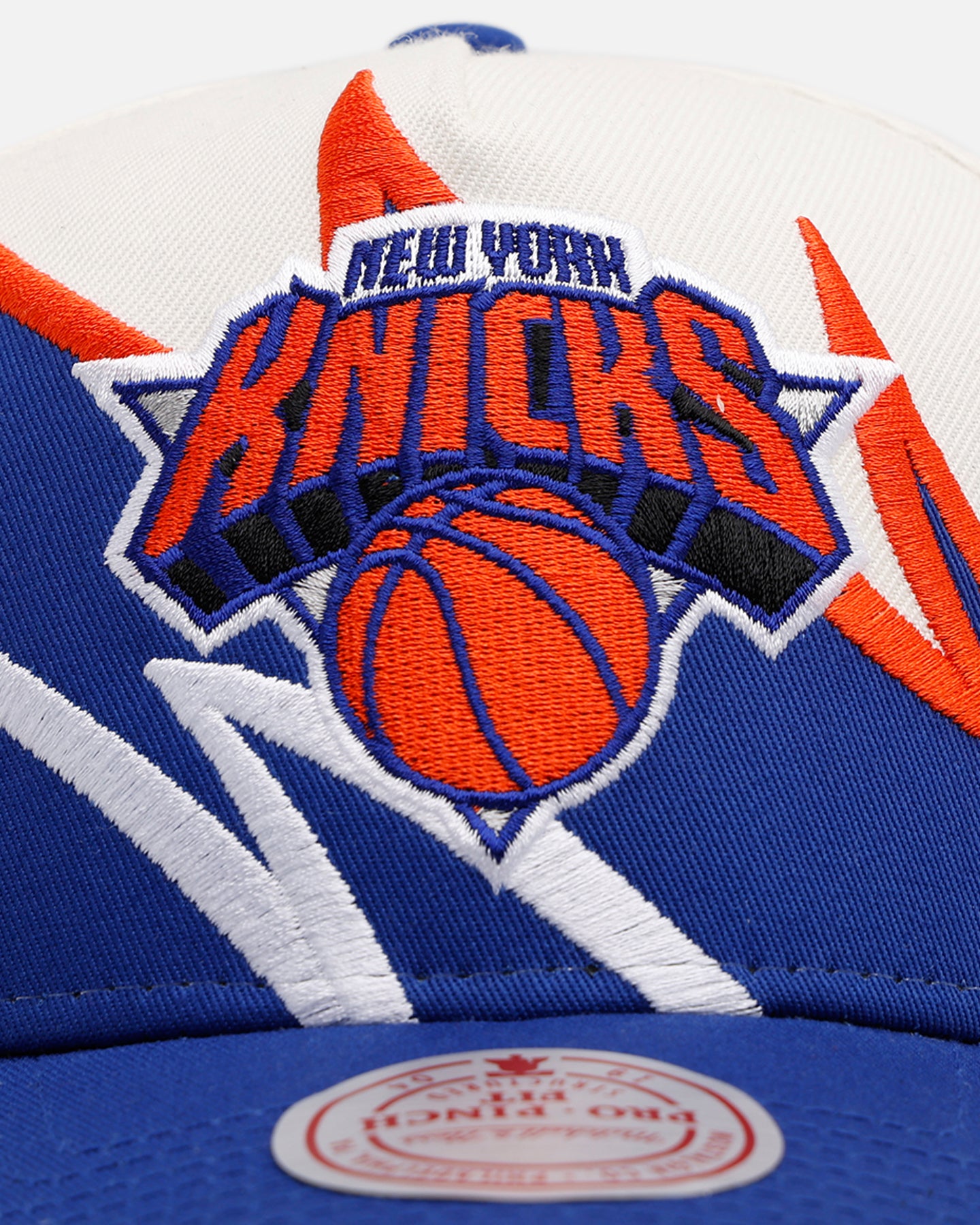 Mitchell & Ness New York Knicks 'Shark Tooth' Pro Pinch Snapback Cream/Blue、mySite、zt4zffjzw