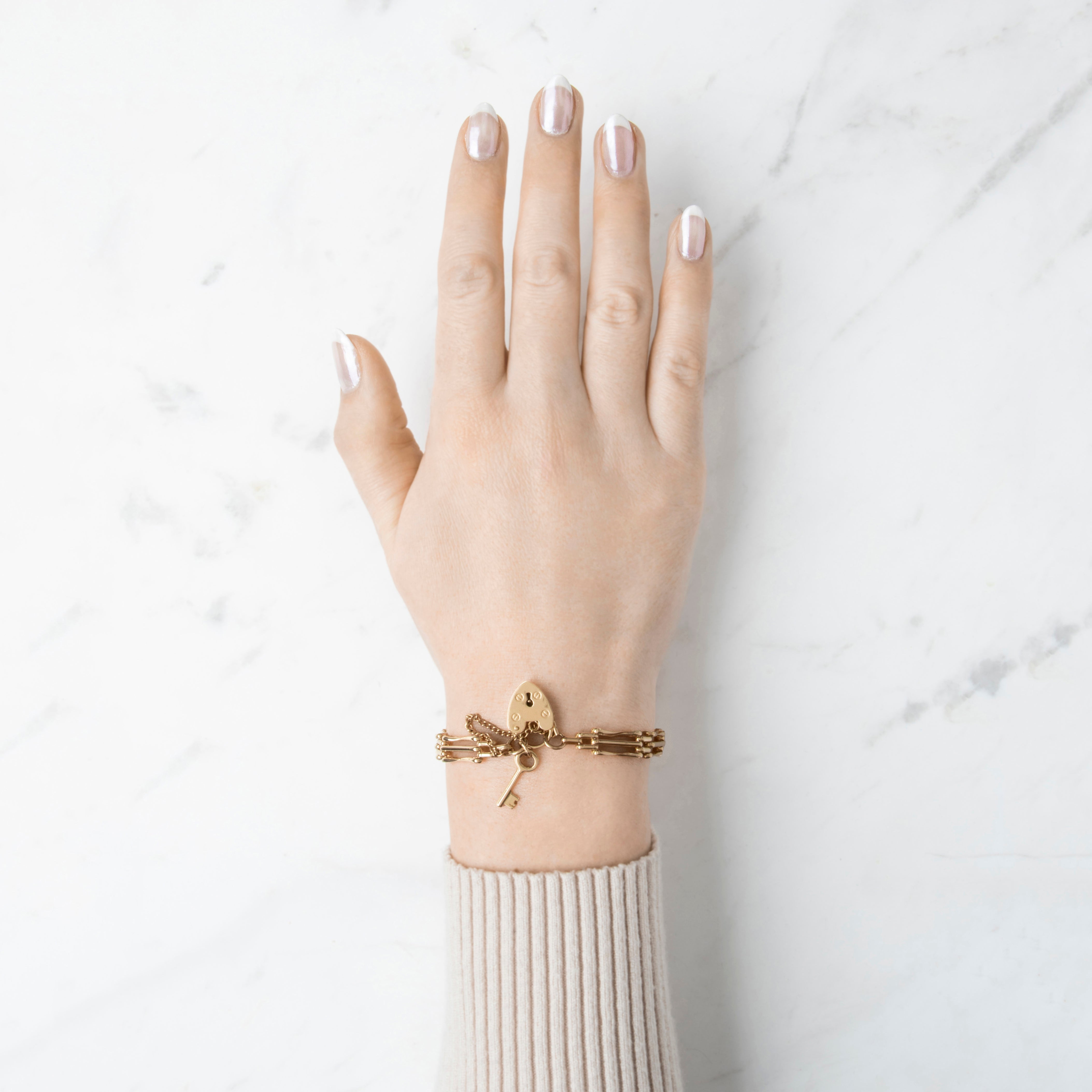 Vintage English 14k Yellow Gold Heart & Key Clasp Link Bracelet 7.25、mySite、hinf8tx79