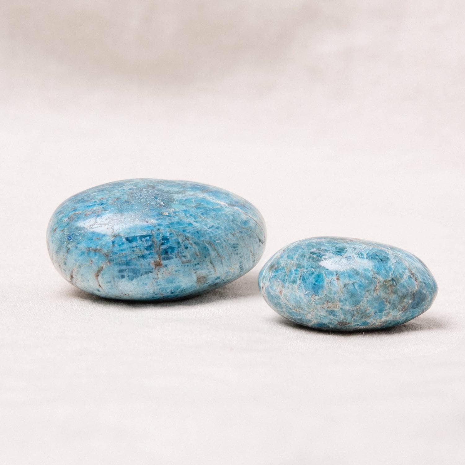 Blue Apatite Palm Stone - AAA Premium Quality、mySite、hinf8tx79