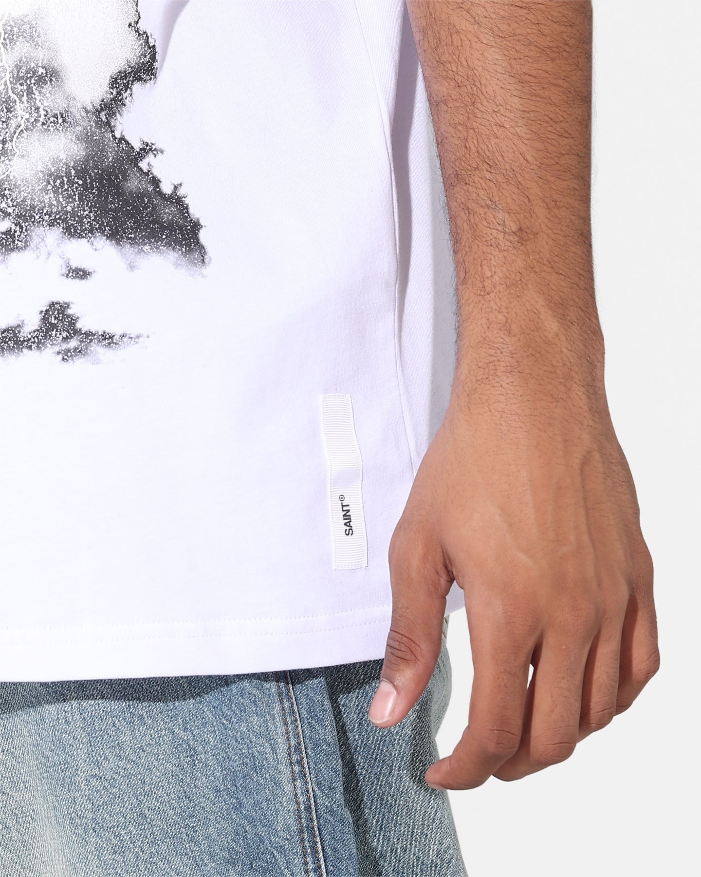 {product_title} - {shop_name}