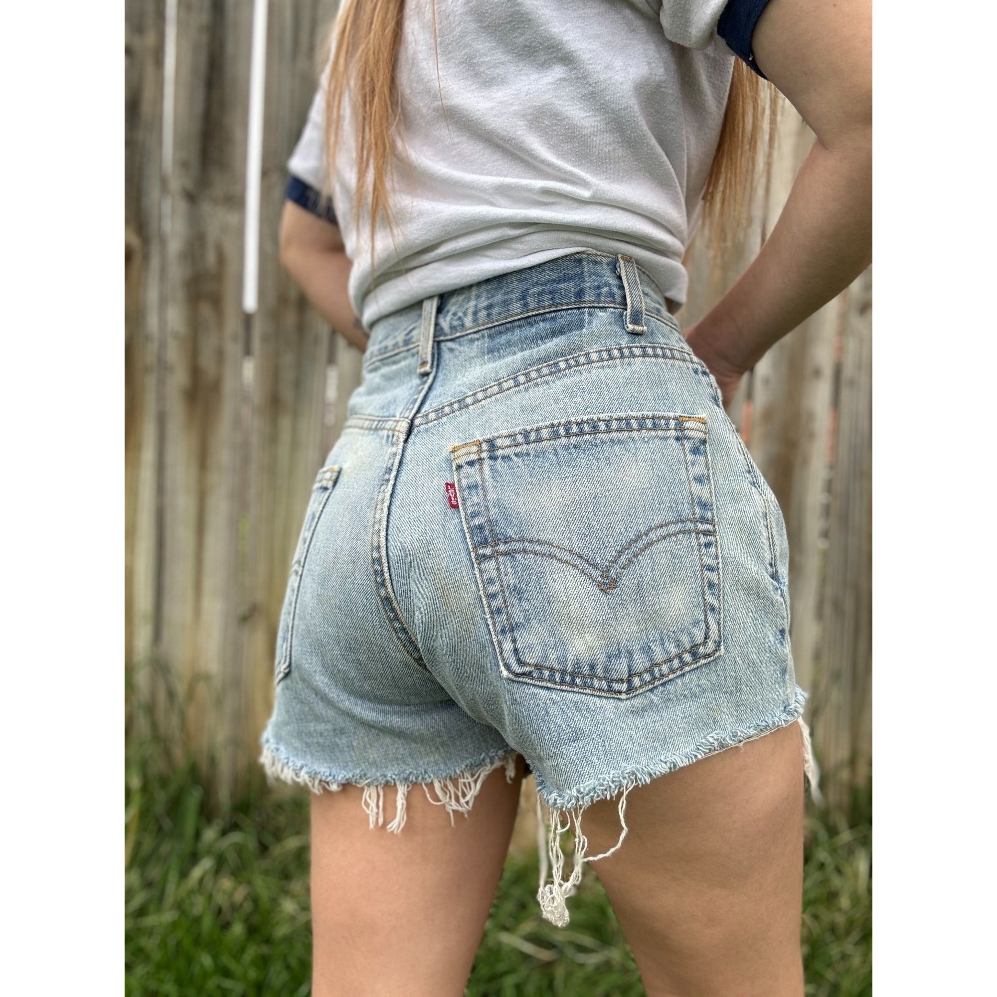 90's Levi's Medium Wash Cut Off Raw Hem Denim Jean Shorts 29 Waist、mySite、garagedoors4me