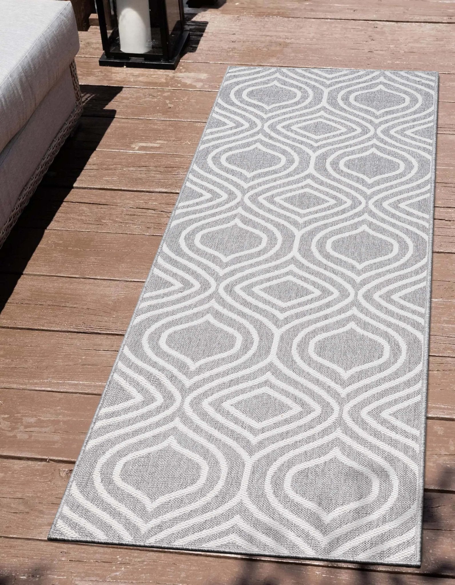 Ludo Lattice Trellis Indoor/Outdoor Grey Textured Rug、mySite、gigharbornorthrealestate