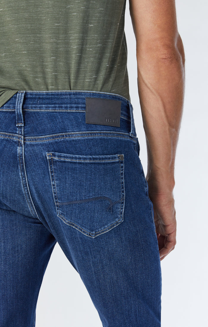 {product_title} - {shop_name}