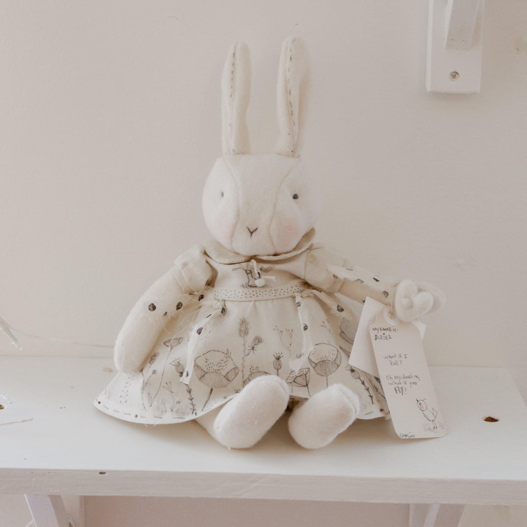 RETIRED - Hutch Studio Original - Ariel Bunny - One of A Kind、mySite、g9winljtr