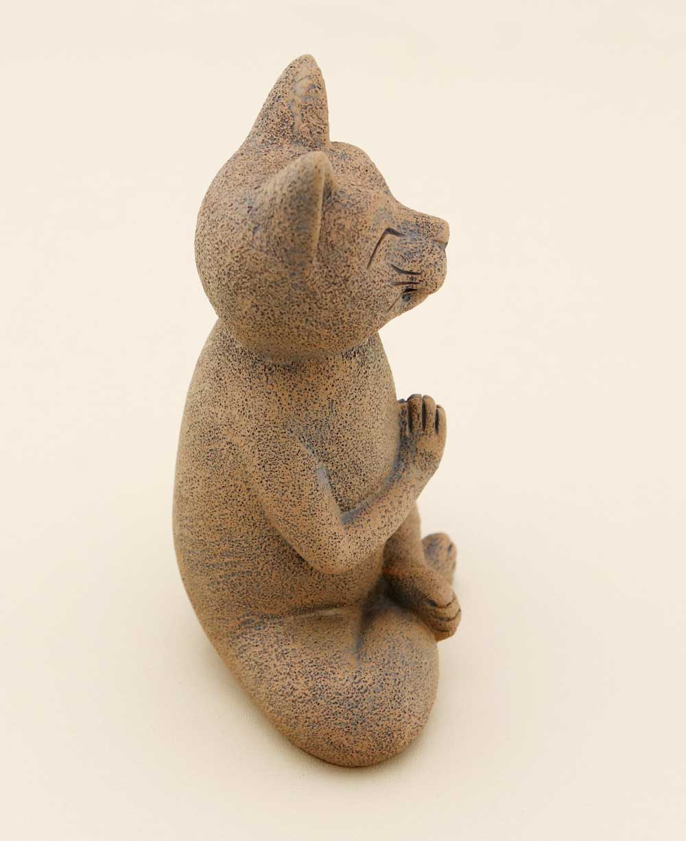Namaste Yogi Meditating Cat Statue, Textured Clay Finish、mySite、topwebapps