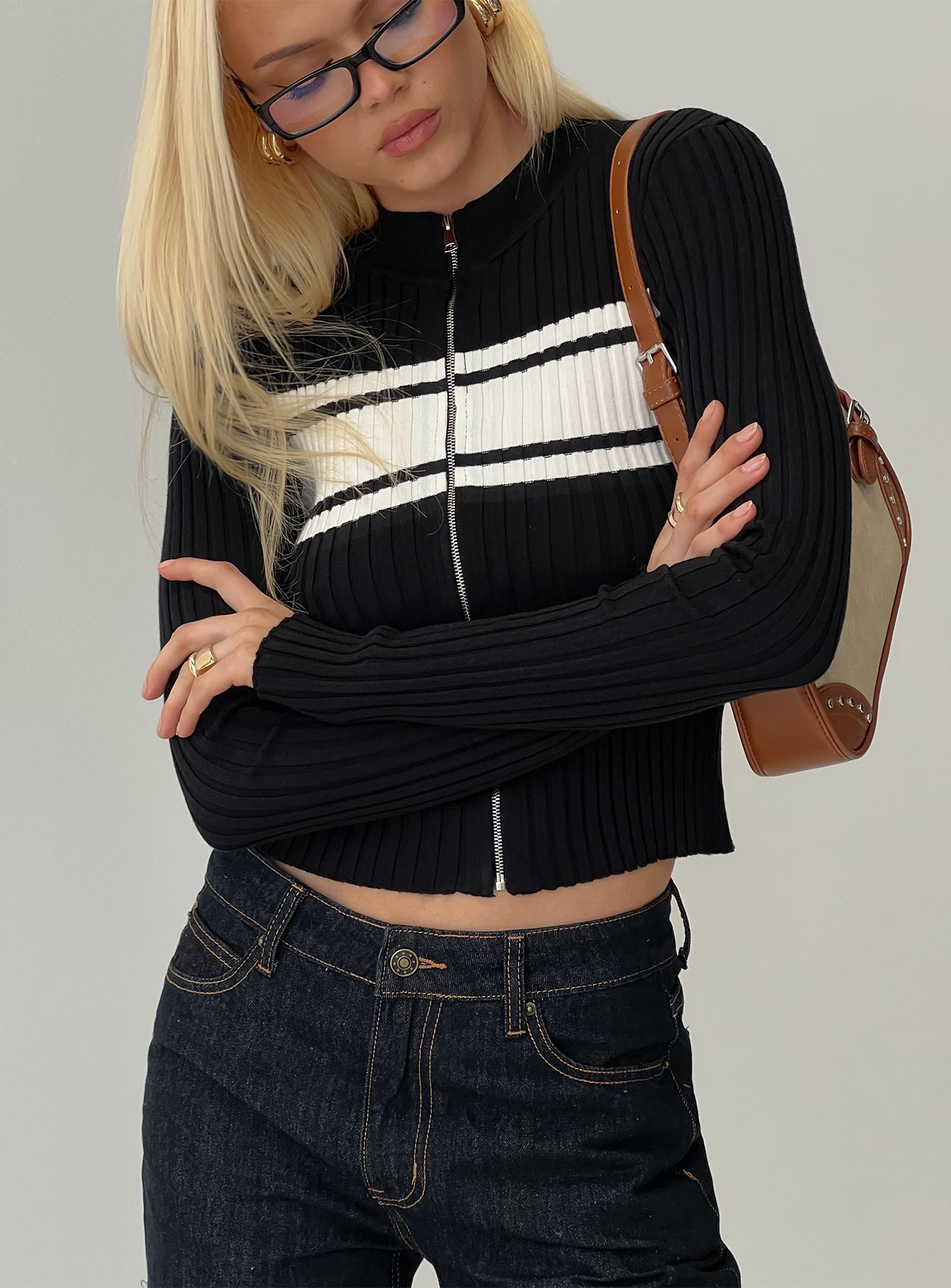 Decisive Zip Through Knit Sweater Black / White、mySite、solidvoid