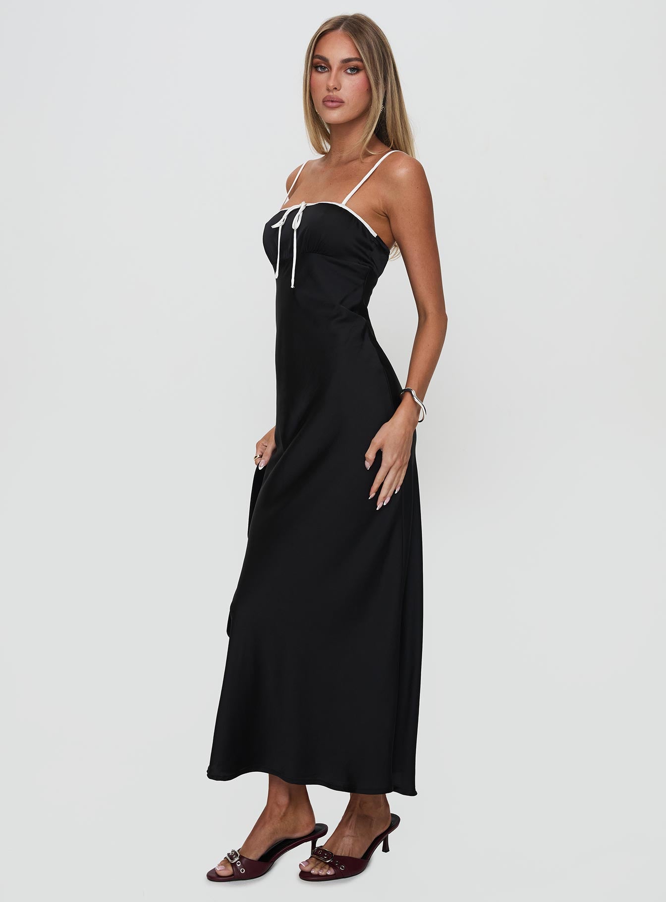Vasiliki Maxi Dress Black / White、mySite、solidvoid