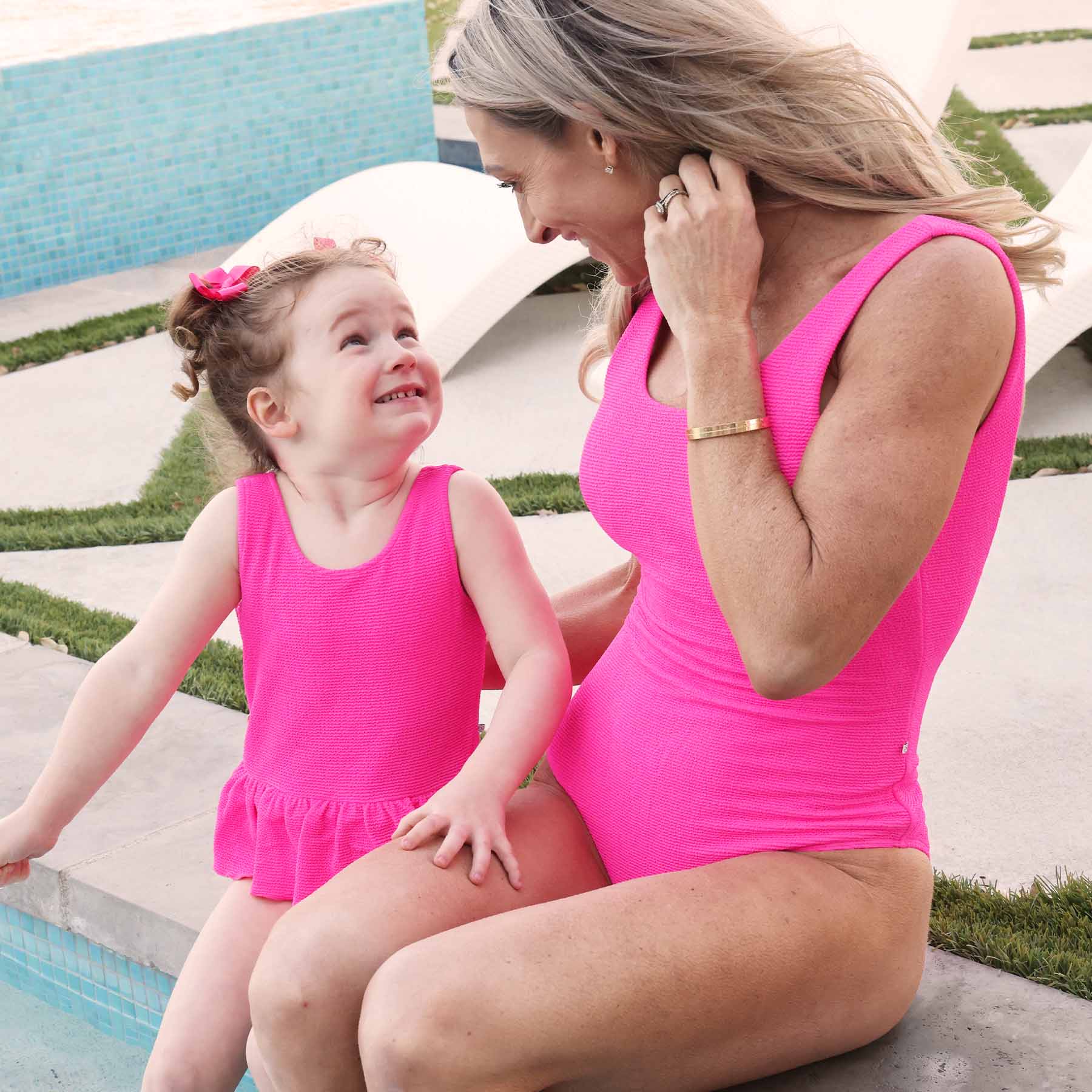  Women's Crinkle One-Piece Swimsuit | Neon Pink、mySite、layawaytickets